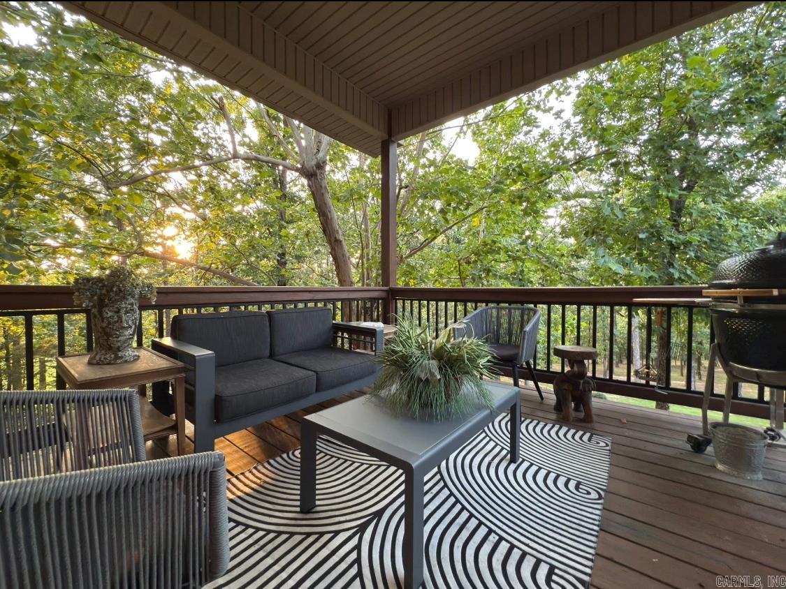 2730 Collins  Conway, AR