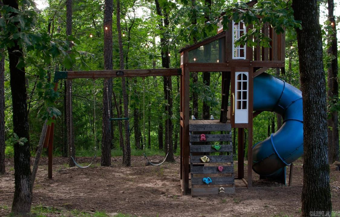 2730 Collins  Conway, AR