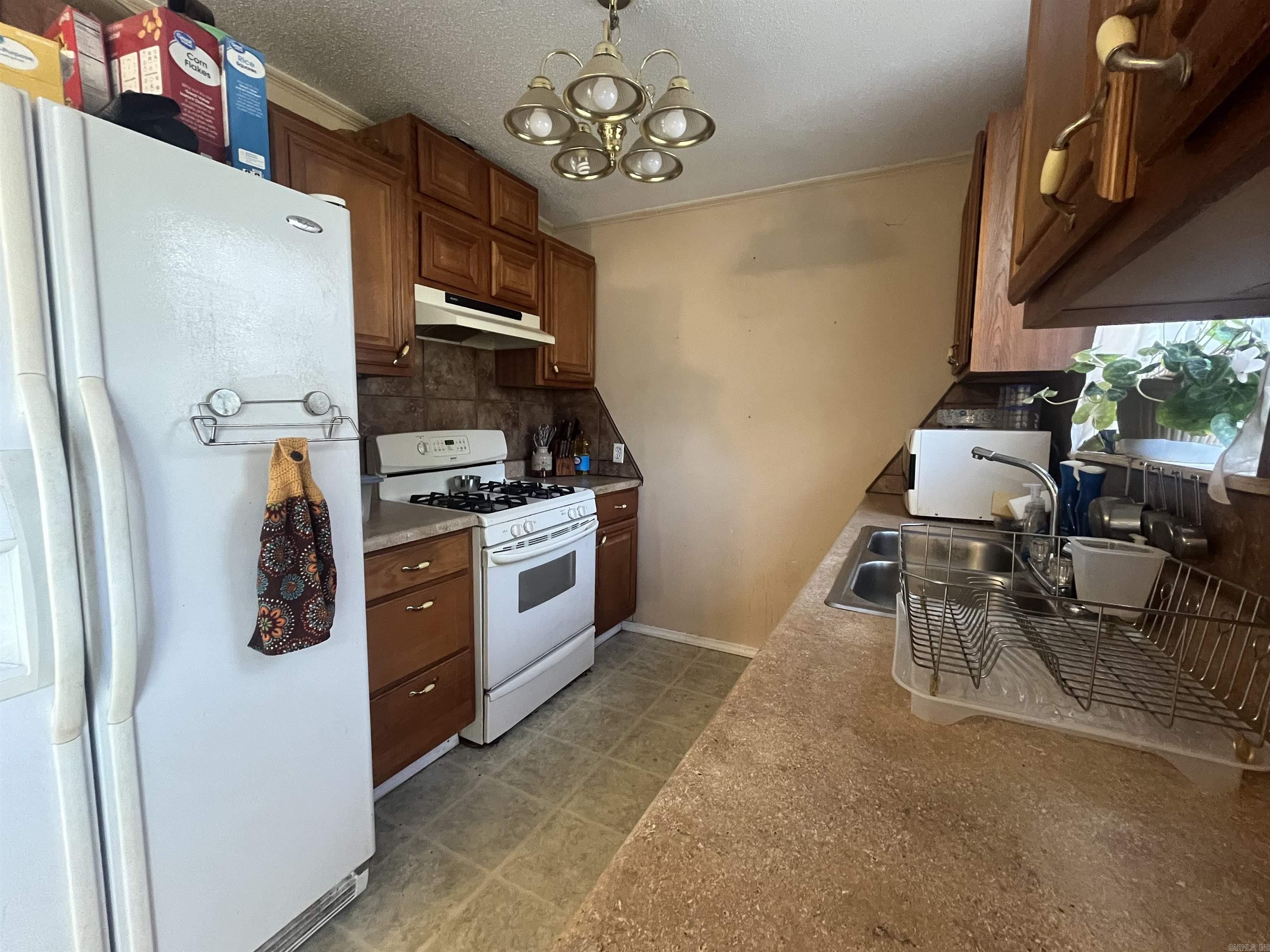 975 Jenkins Ferry  Knoxville, AR