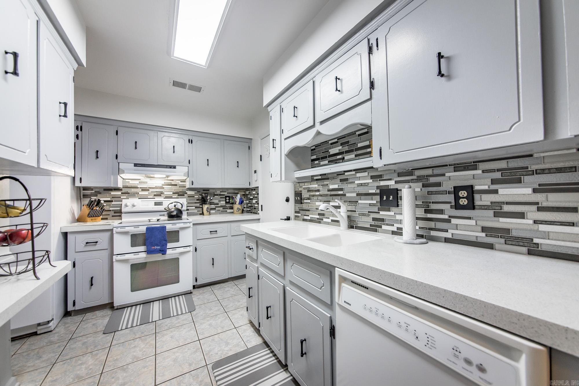 1106 Abercorn  Sherwood, AR