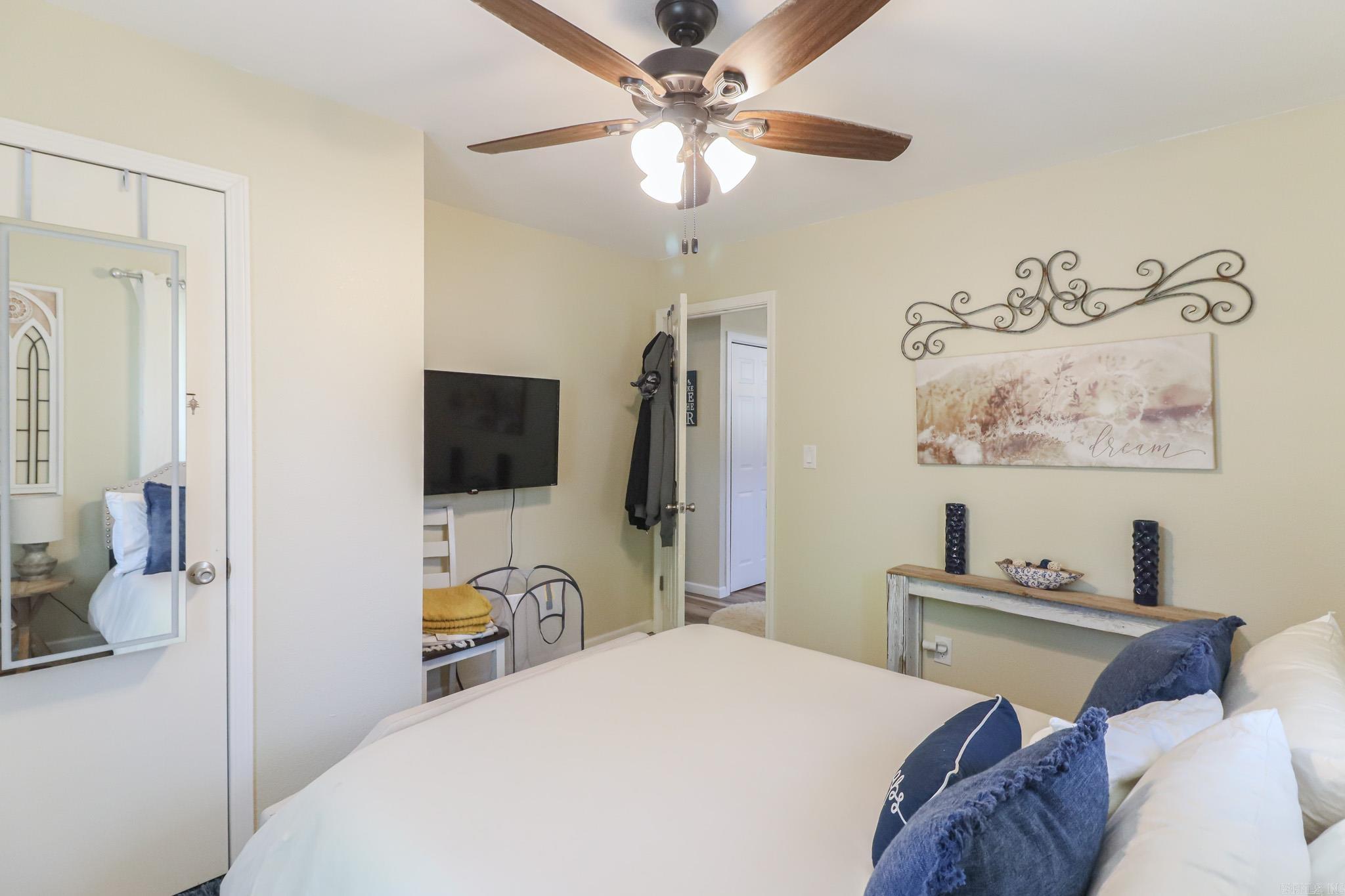 19 E Valley  Hardy, AR