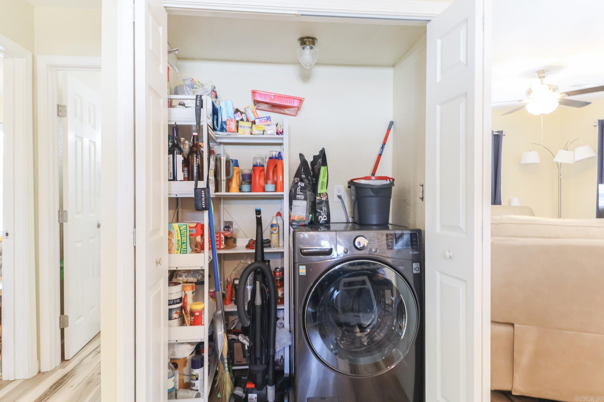 19 E Valley  Hardy, AR