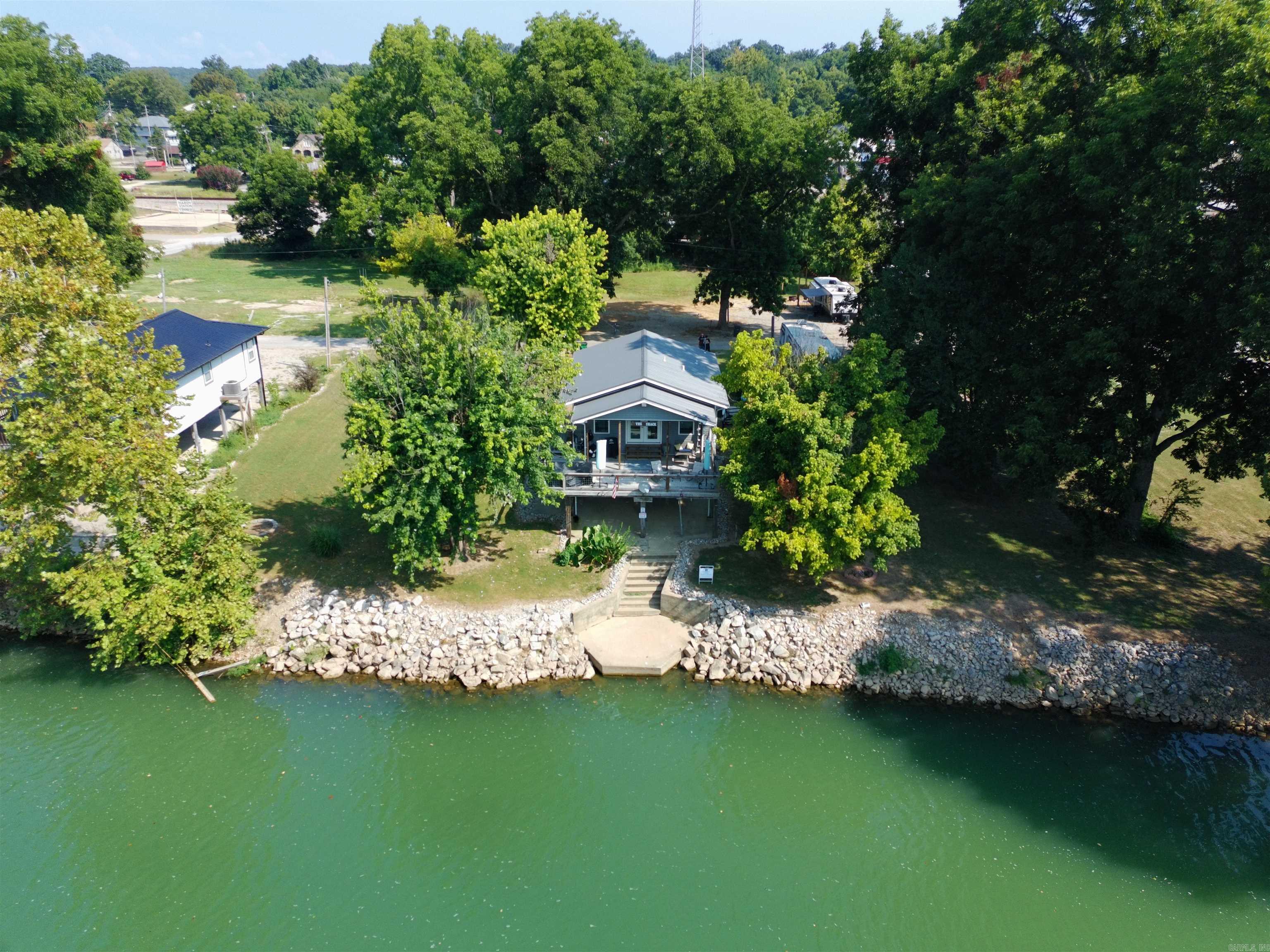 19 E Valley  Hardy, AR