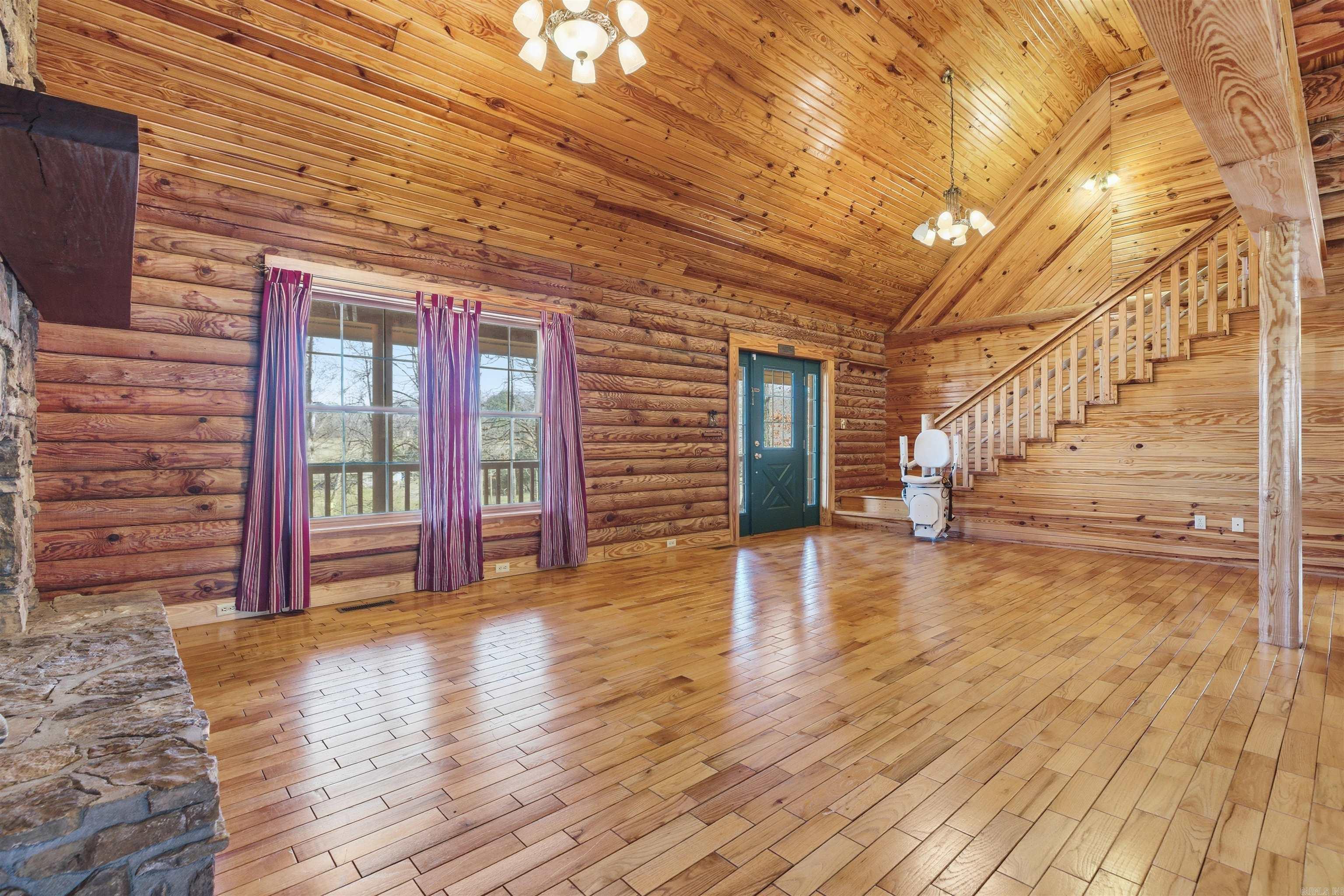 5621 Salt Creek  Benton, AR