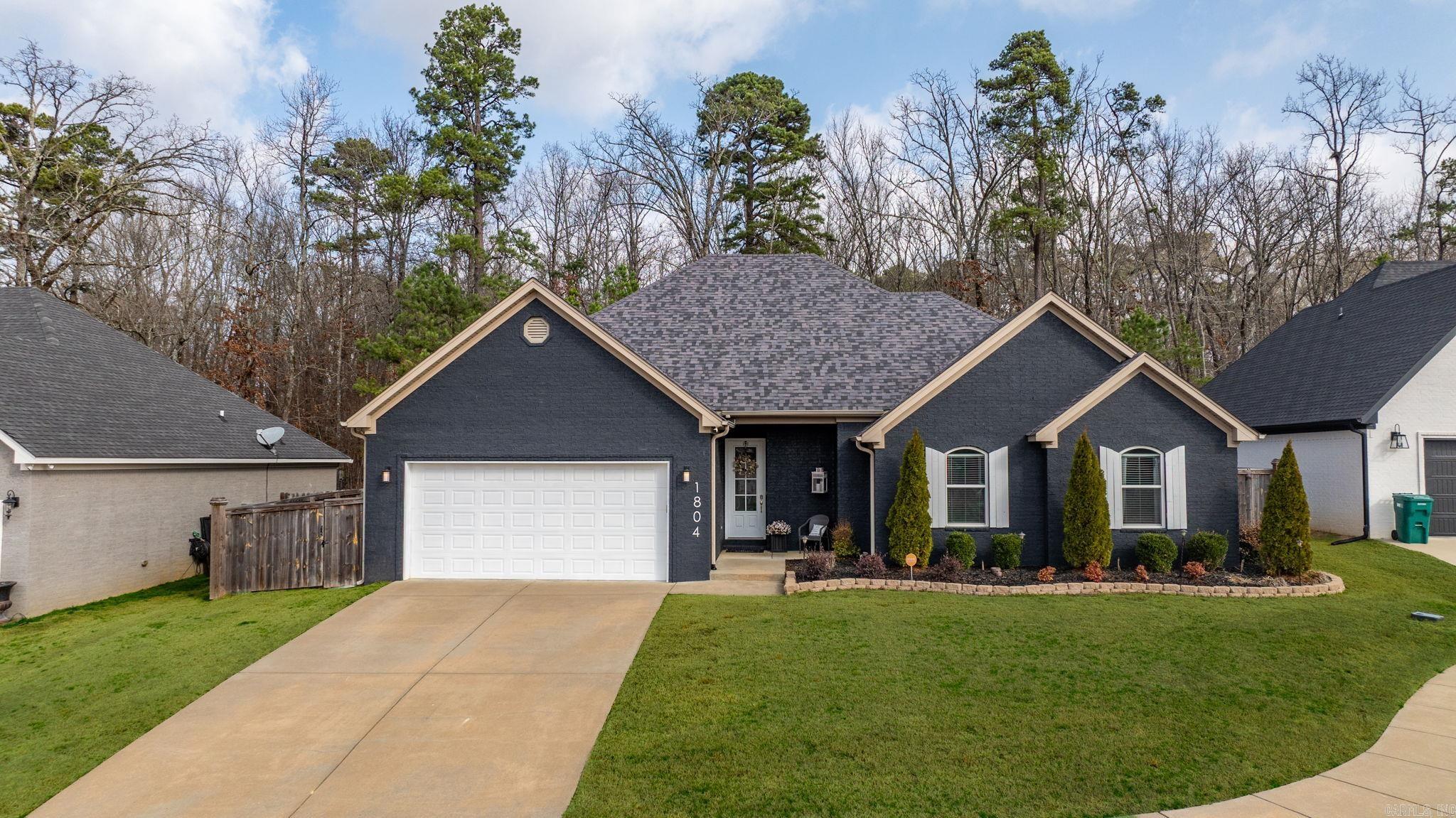1804 Maple Ridge  Benton, AR