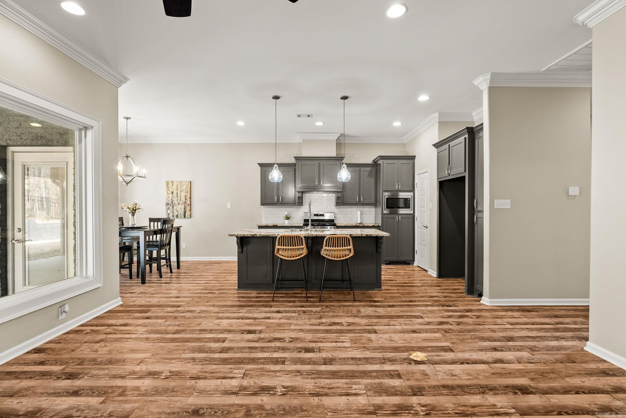 1804 Maple Ridge  Benton, AR