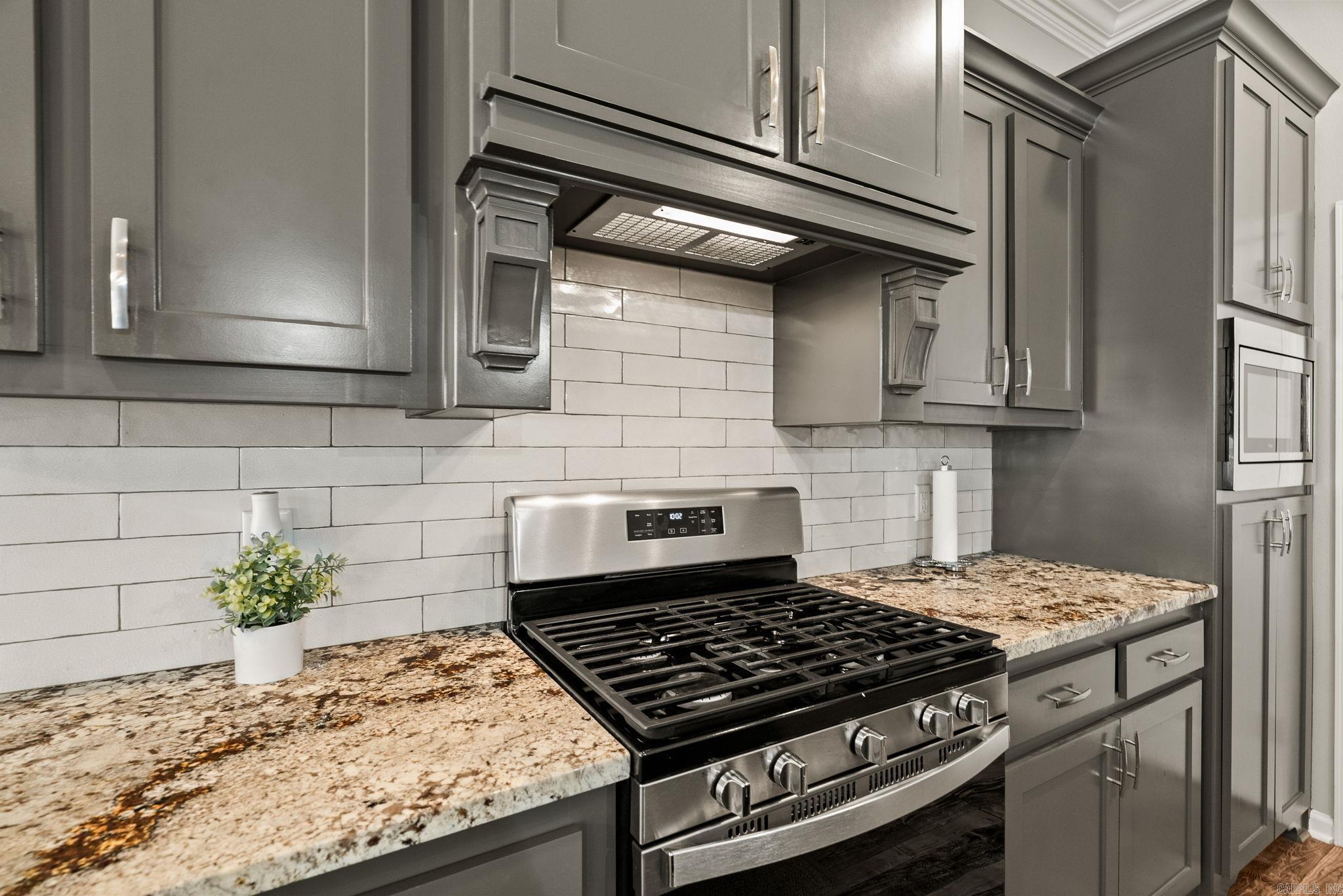 1804 Maple Ridge  Benton, AR