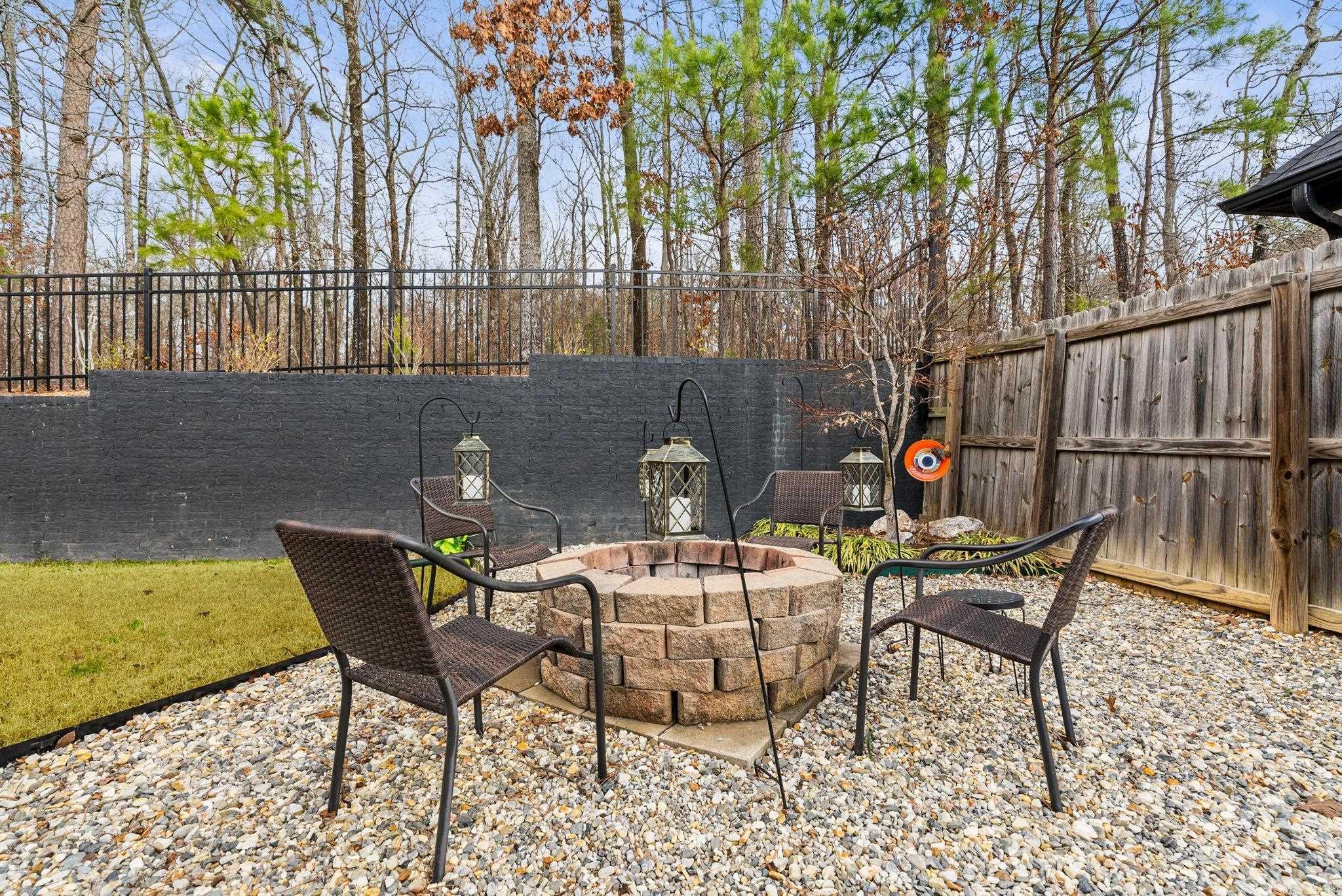 1804 Maple Ridge  Benton, AR