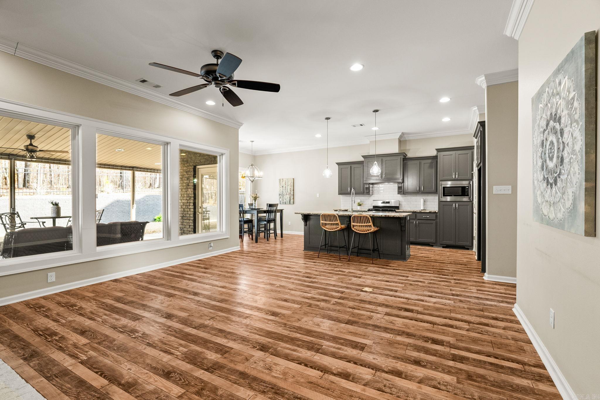 1804 Maple Ridge  Benton, AR