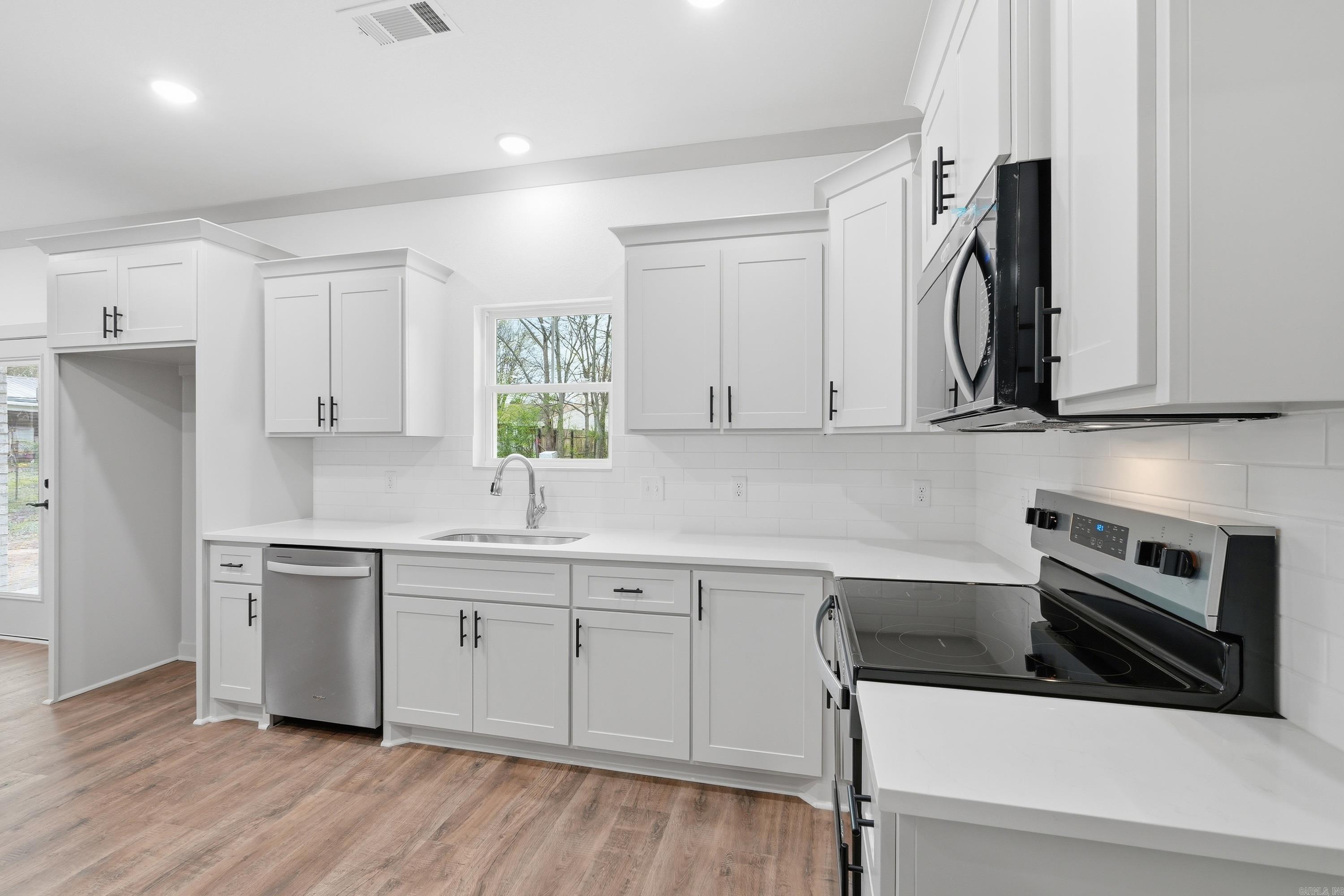 303 1/2 N West Street Morrilton, AR 72110