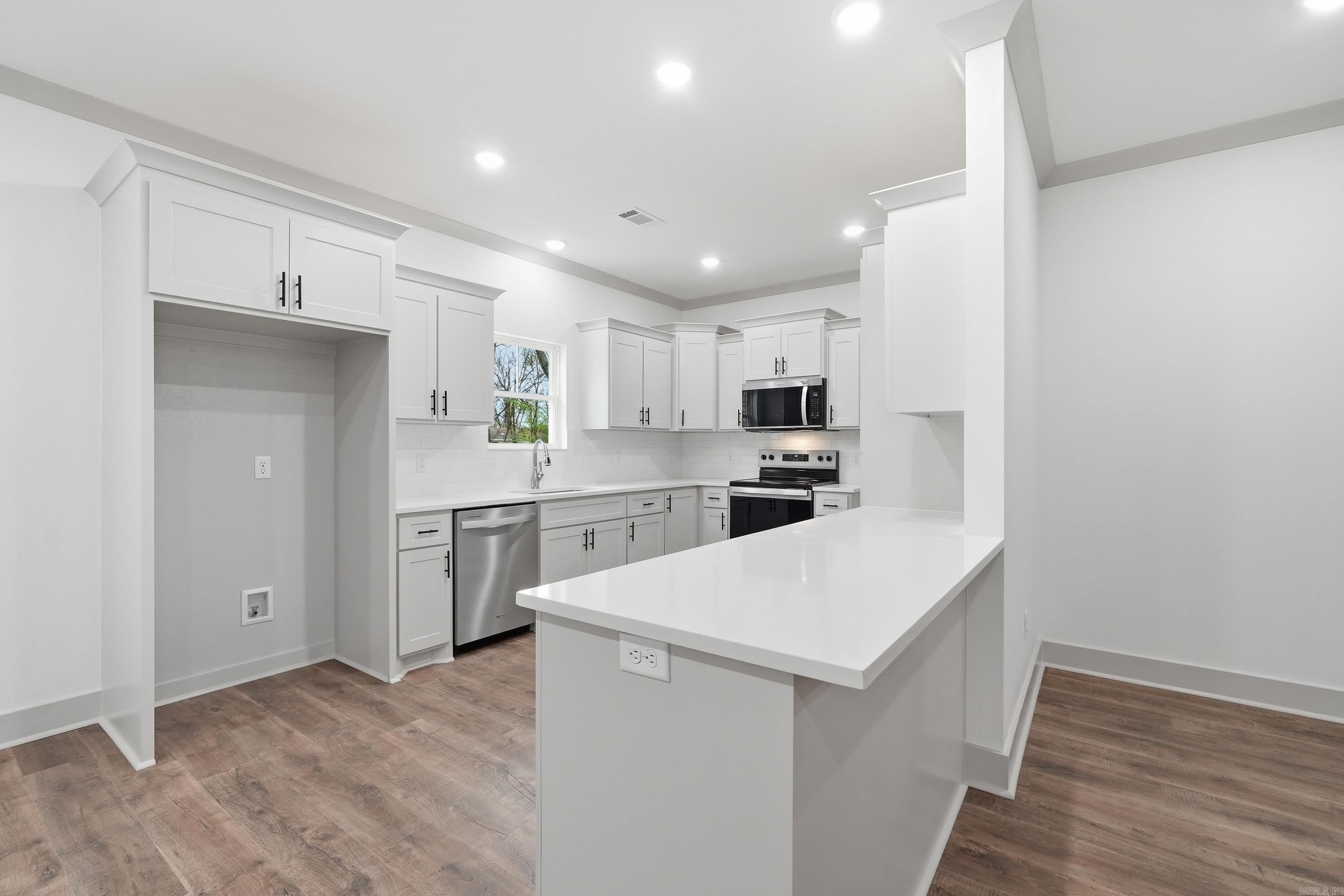 303 1/2 N West Street Morrilton, AR 72110