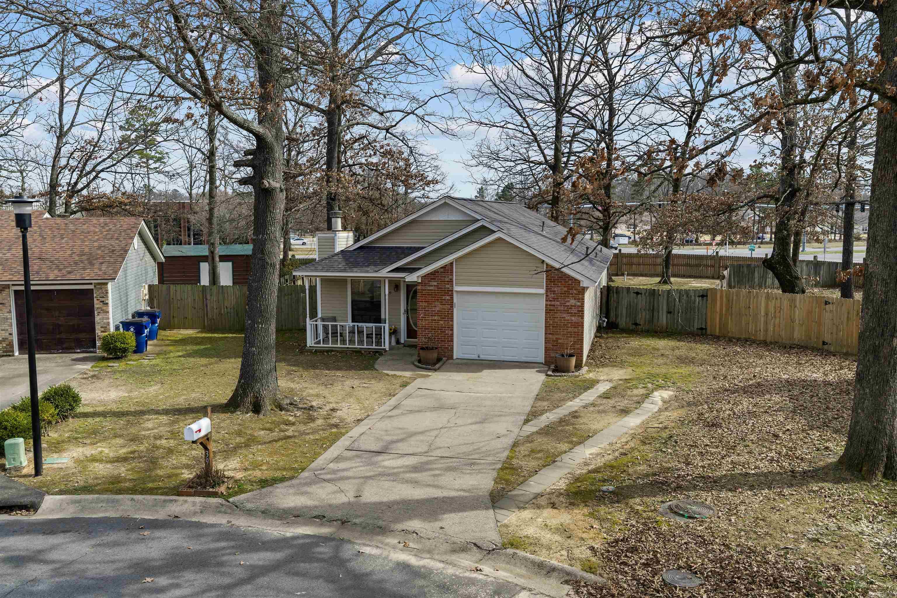 39 Pin Oak Loop Maumelle, AR 72113