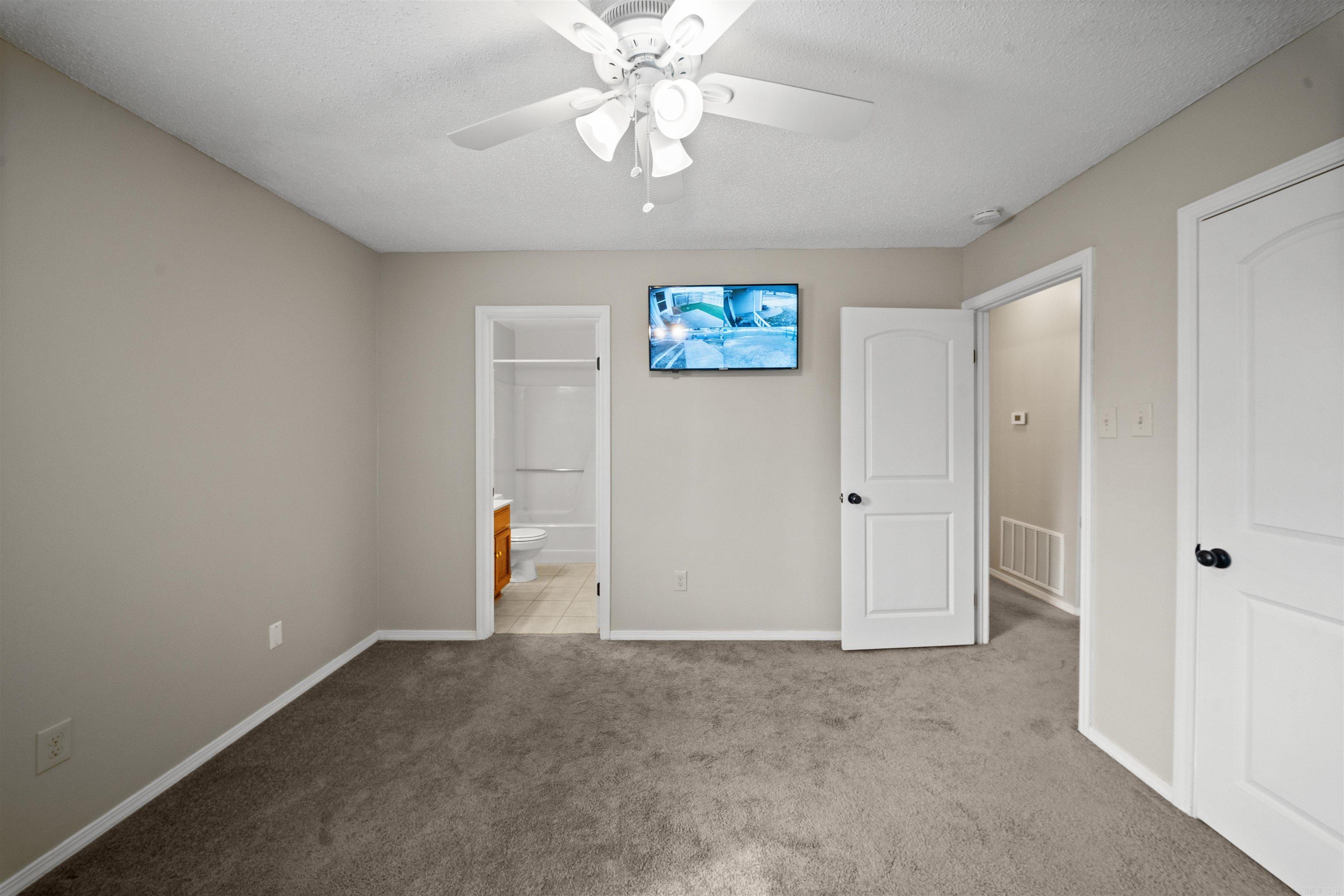 39 Pin Oak Loop Maumelle, AR 72113