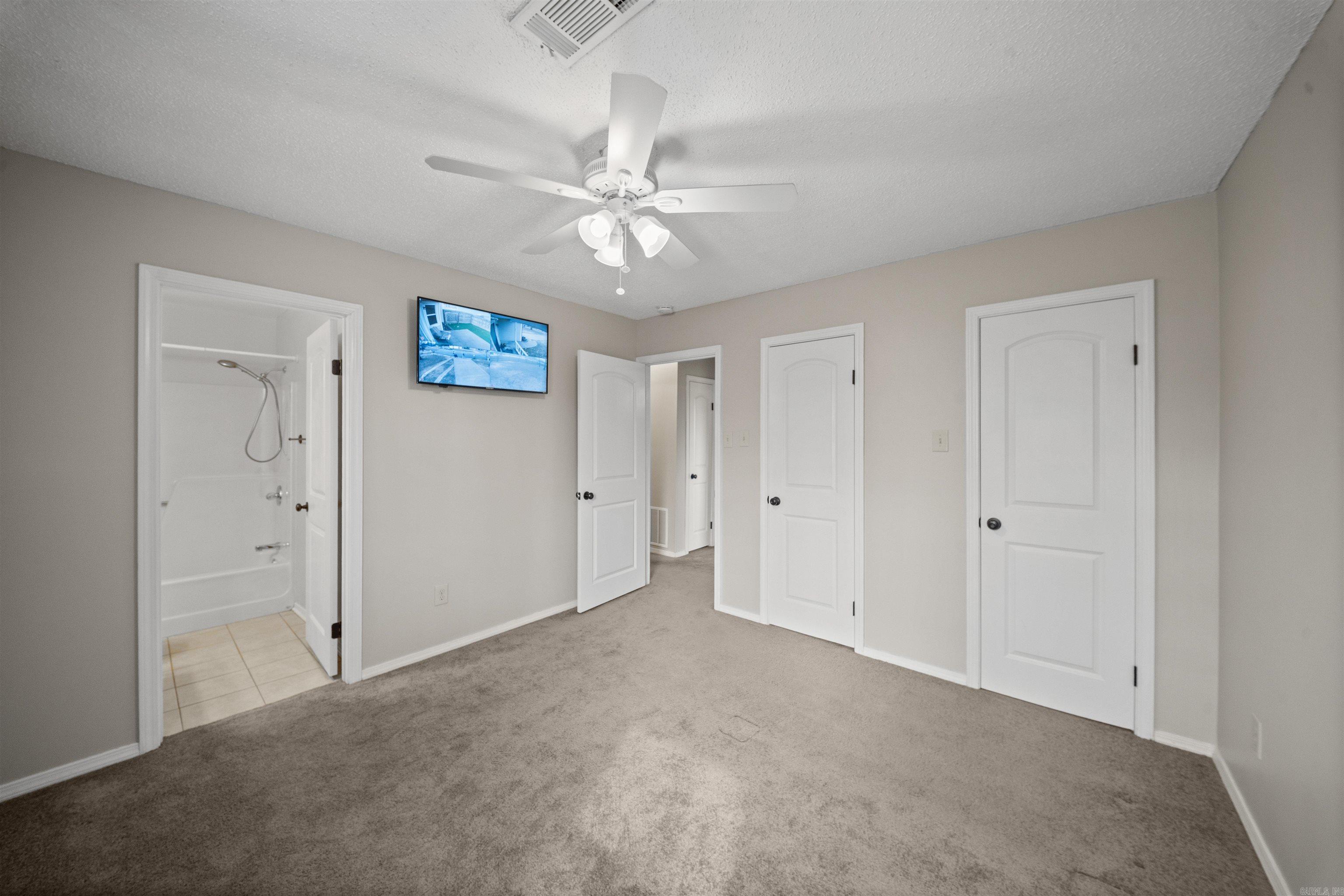 39 Pin Oak Loop Maumelle, AR 72113