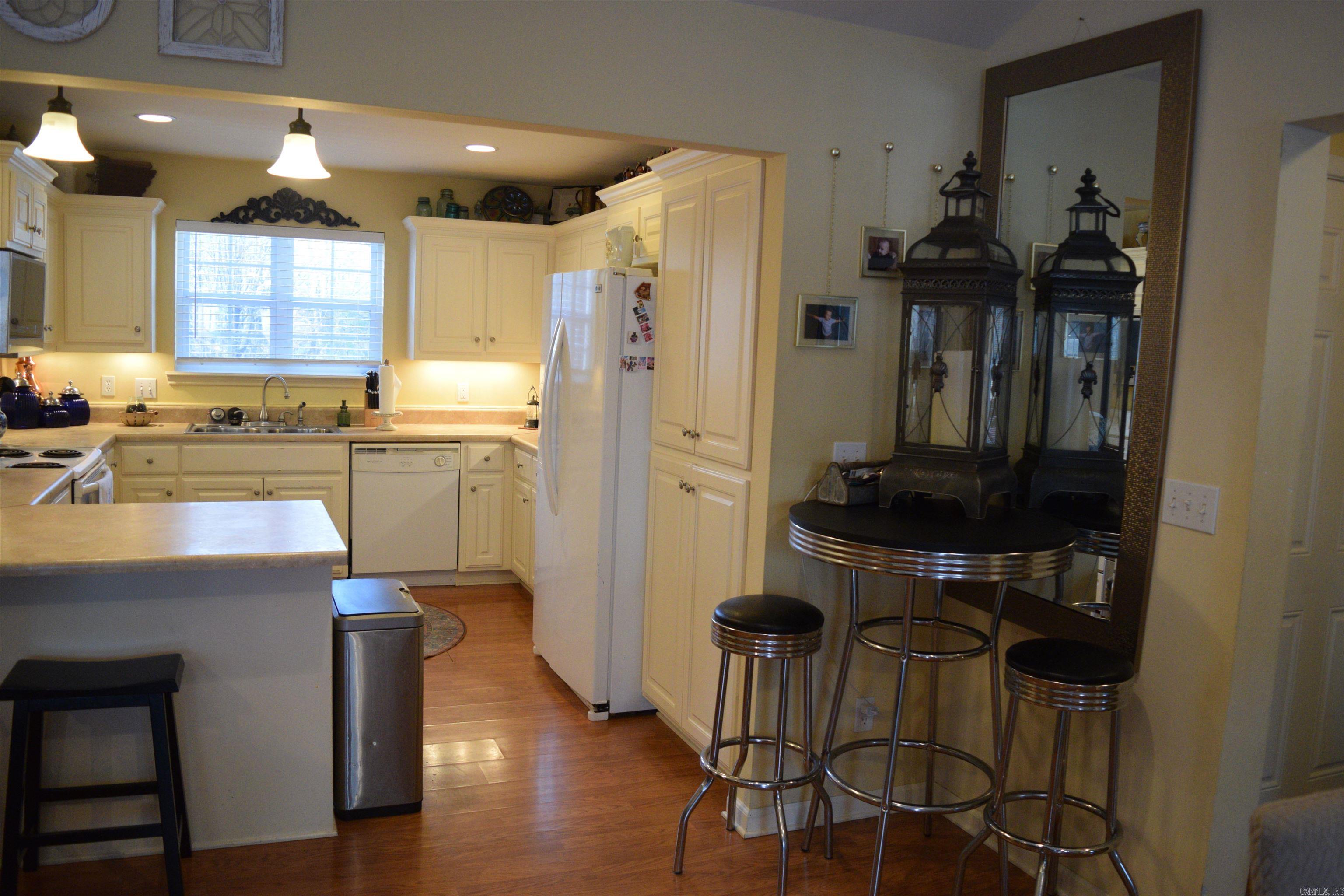 143 Rock Hill Rd  Fairfield Bay, AR