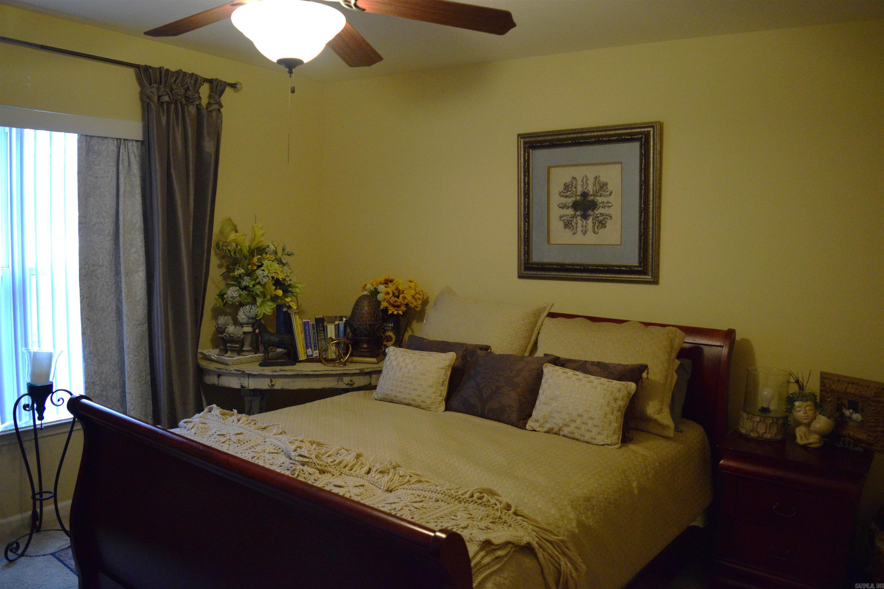 143 Rock Hill Rd  Fairfield Bay, AR