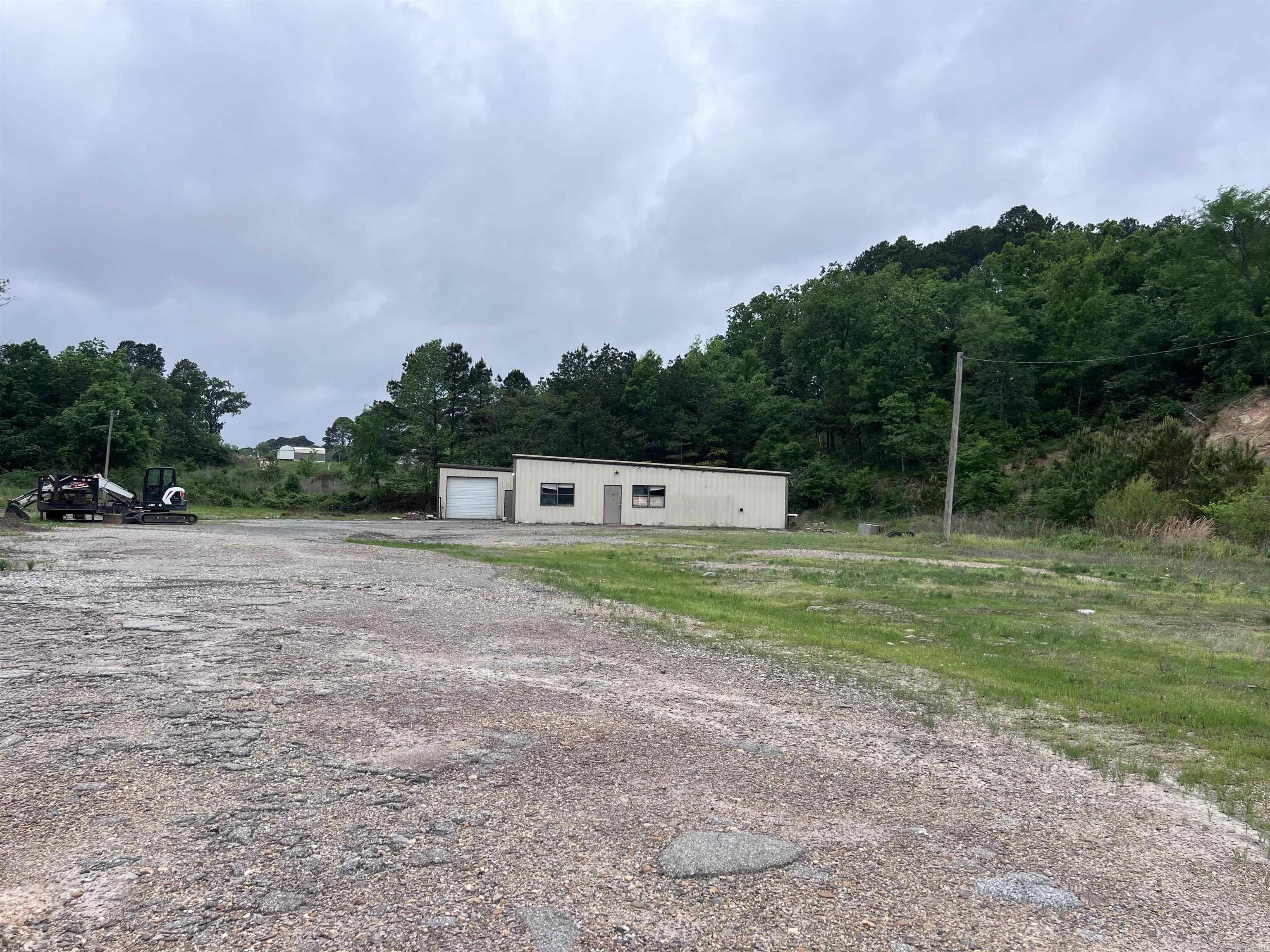 1966 Airport Rd  Hot Springs, AR