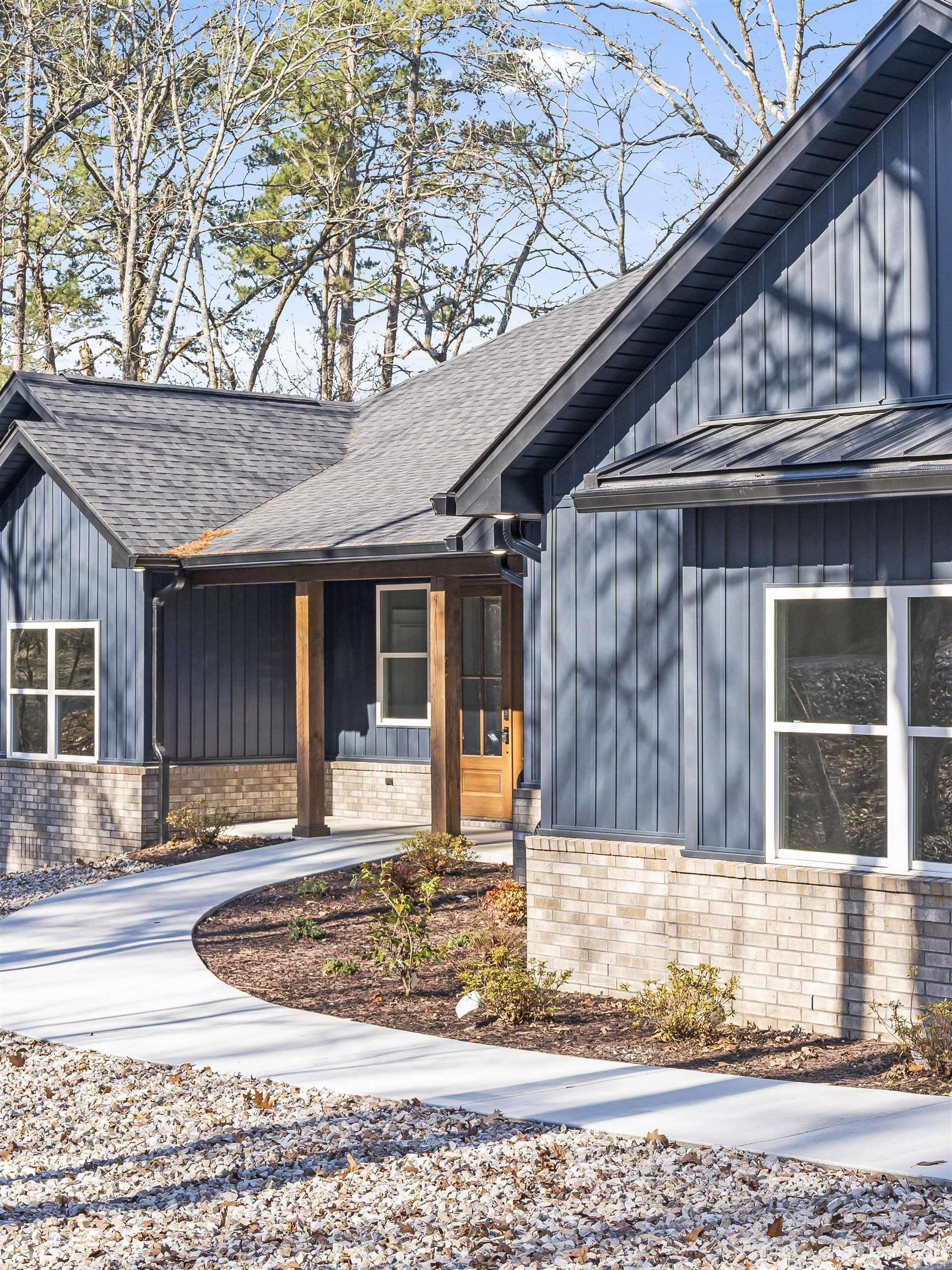 28 Darro  Hot Springs Village, AR