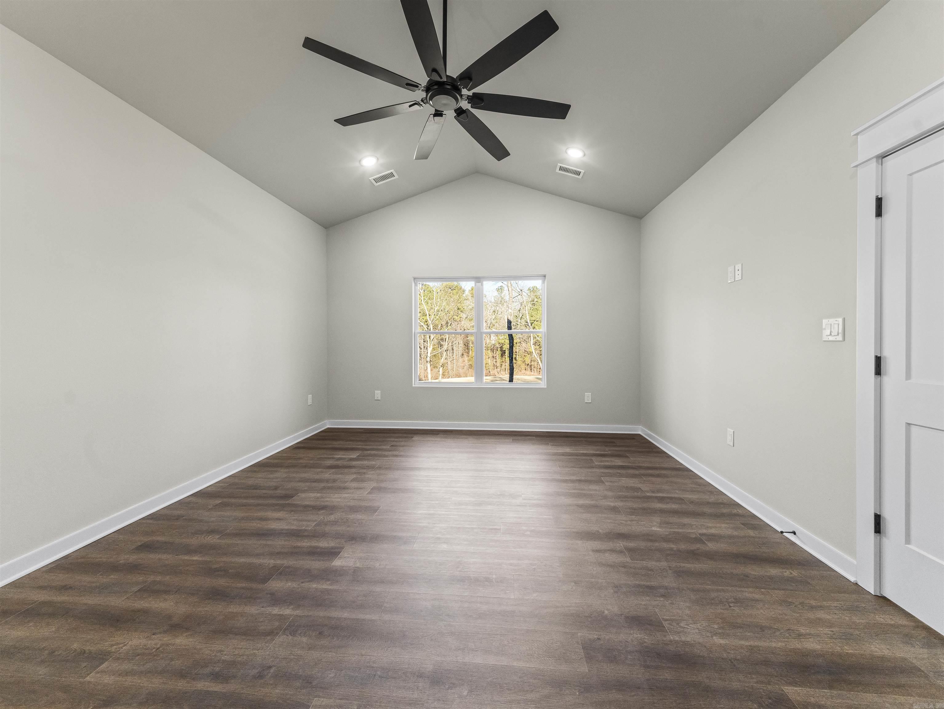 28 Darro  Hot Springs Village, AR