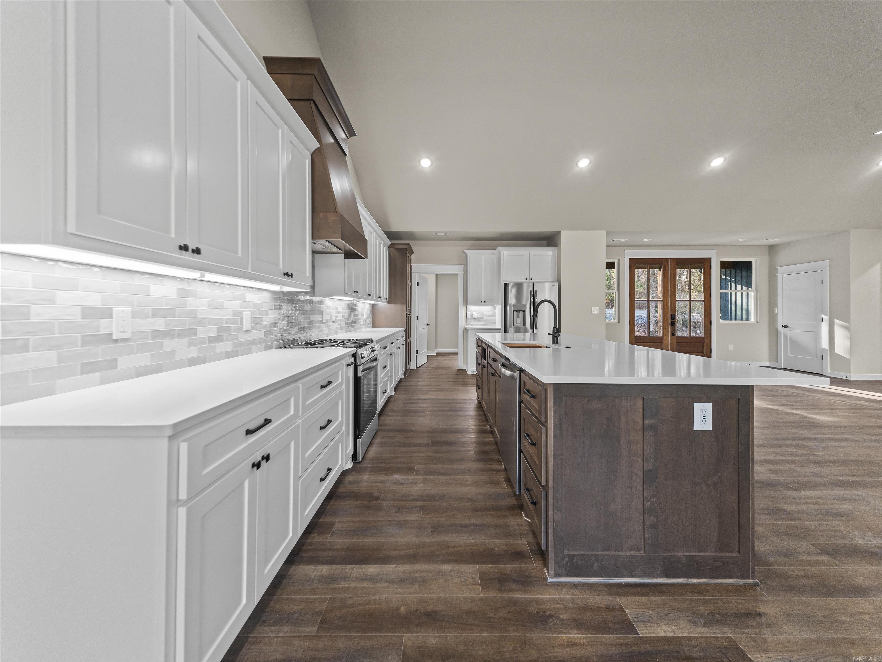 28 Darro  Hot Springs Village, AR