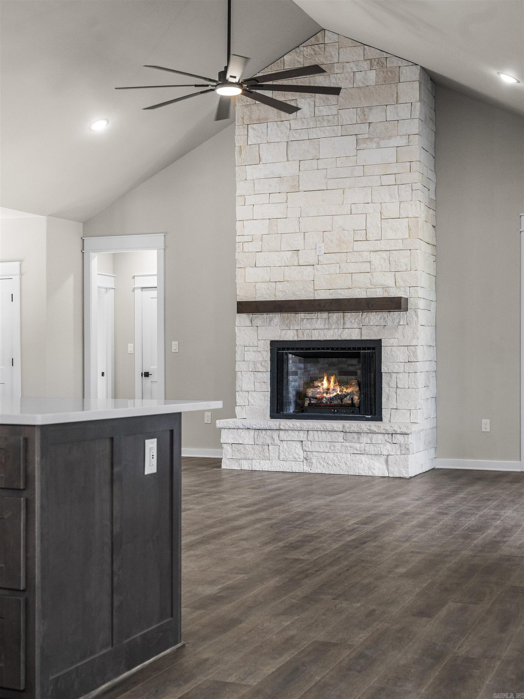 28 Darro  Hot Springs Village, AR