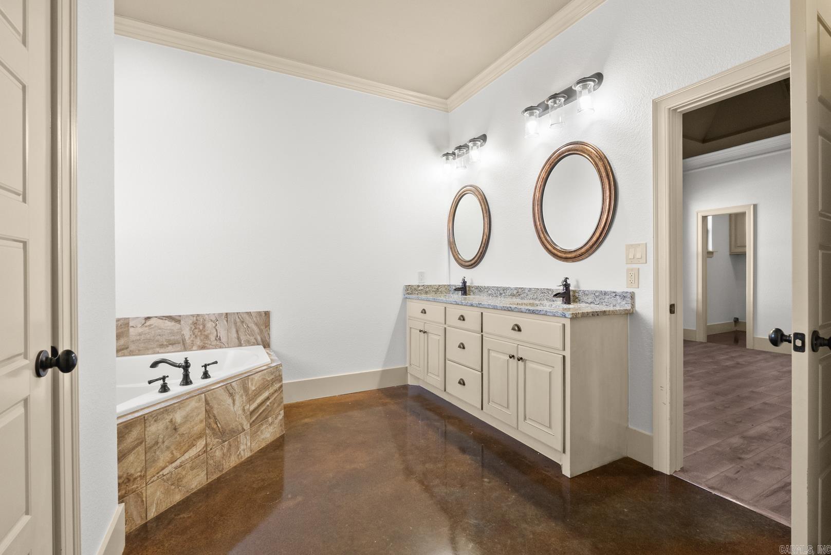 335 Vintage  Conway, AR