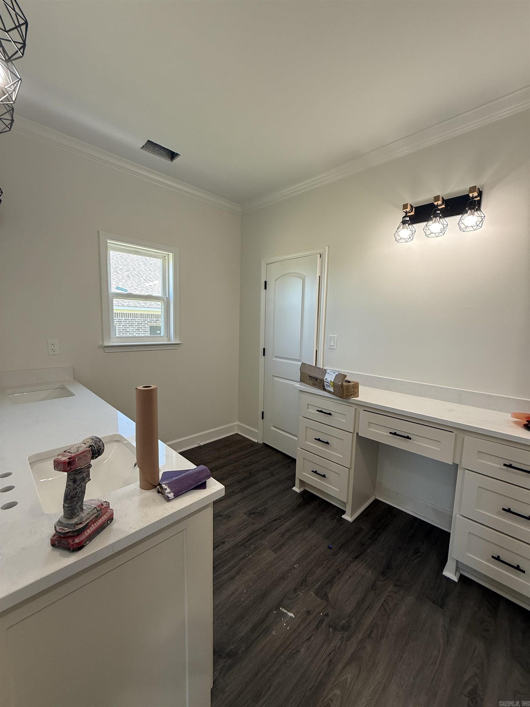 515 Madeleine  Austin, AR