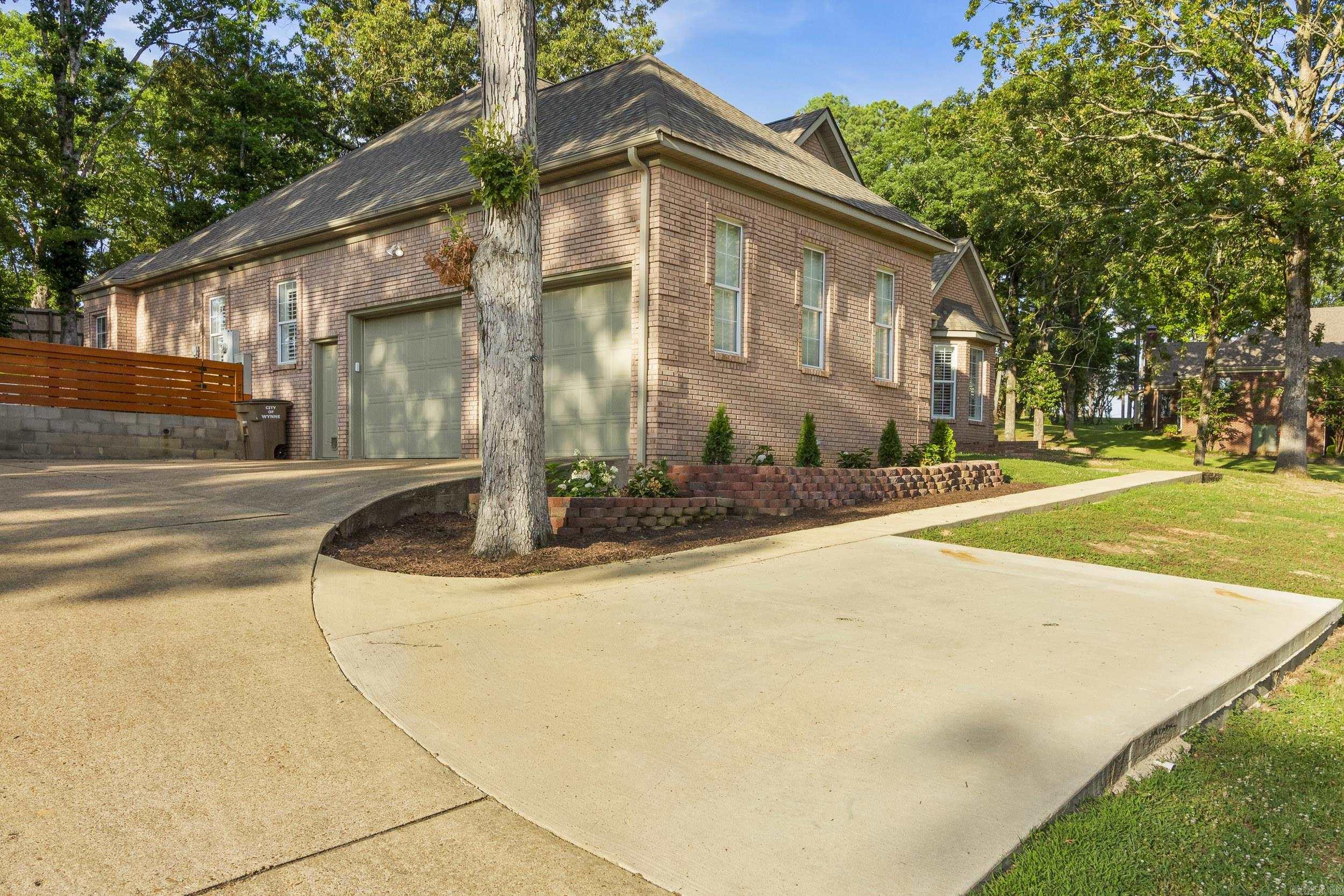 12 Wynnewood  Wynne, AR