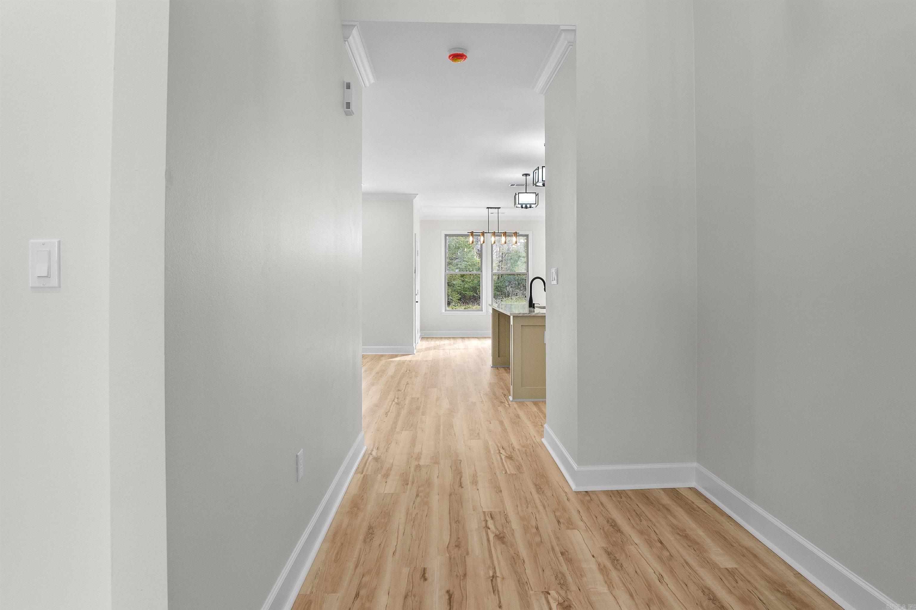 524 Madeleine  Austin, AR