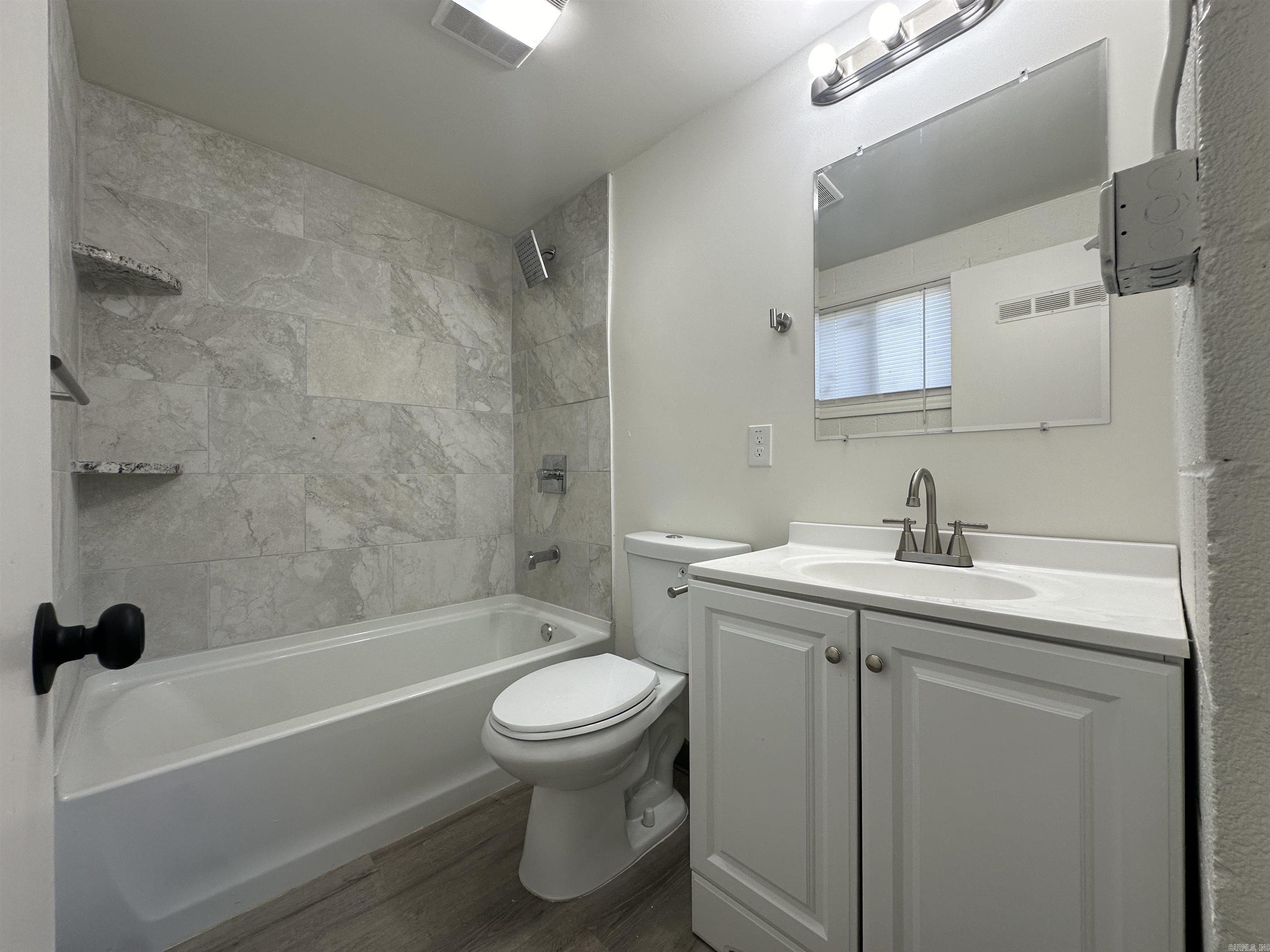 904 W 25th  North Little Rock, AR