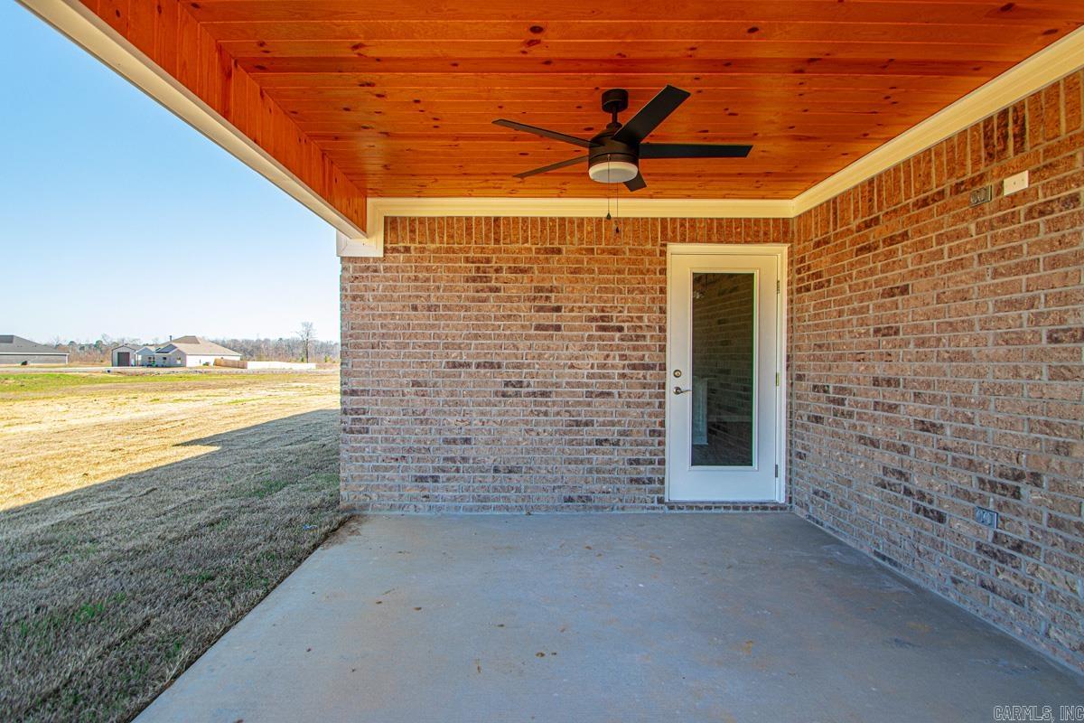 1117 Duke Drive Bauxite, AR 72011
