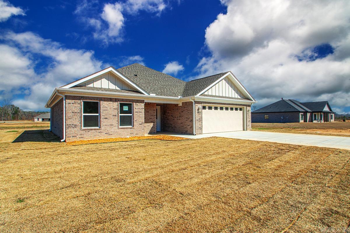 1117 Duke Drive Bauxite, AR 72011