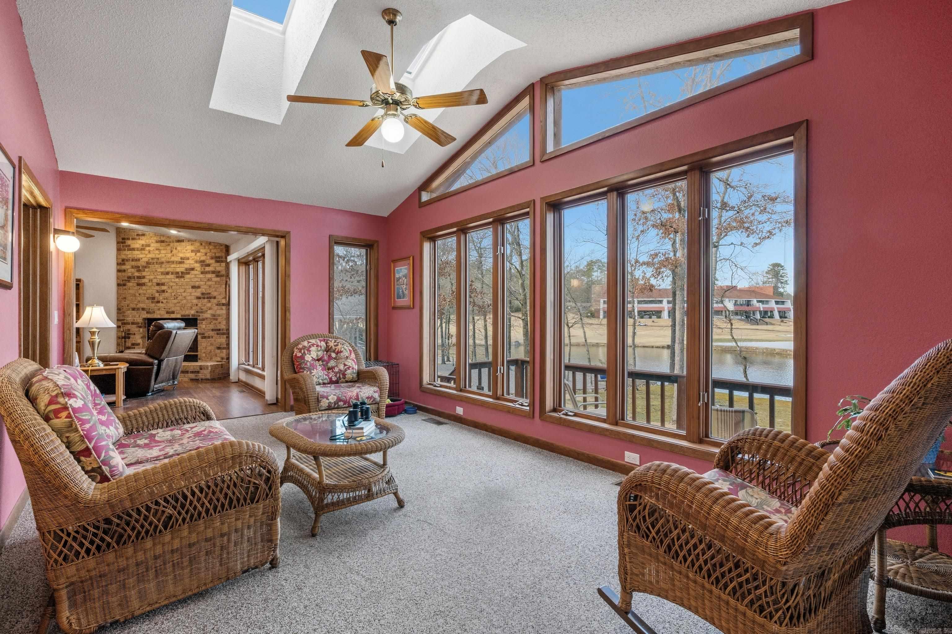 18 Lindura  Hot Springs Village, AR