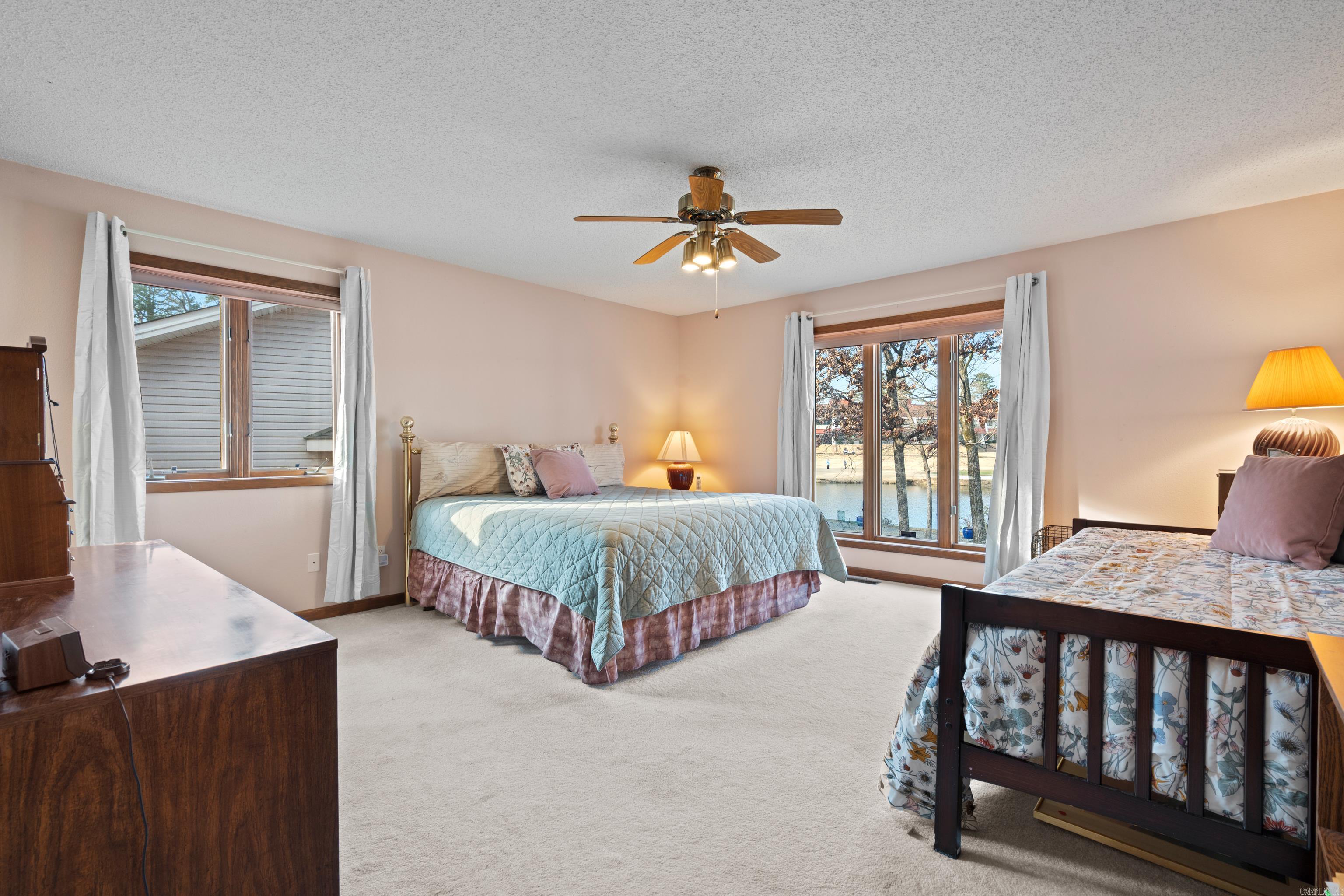 18 Lindura  Hot Springs Village, AR