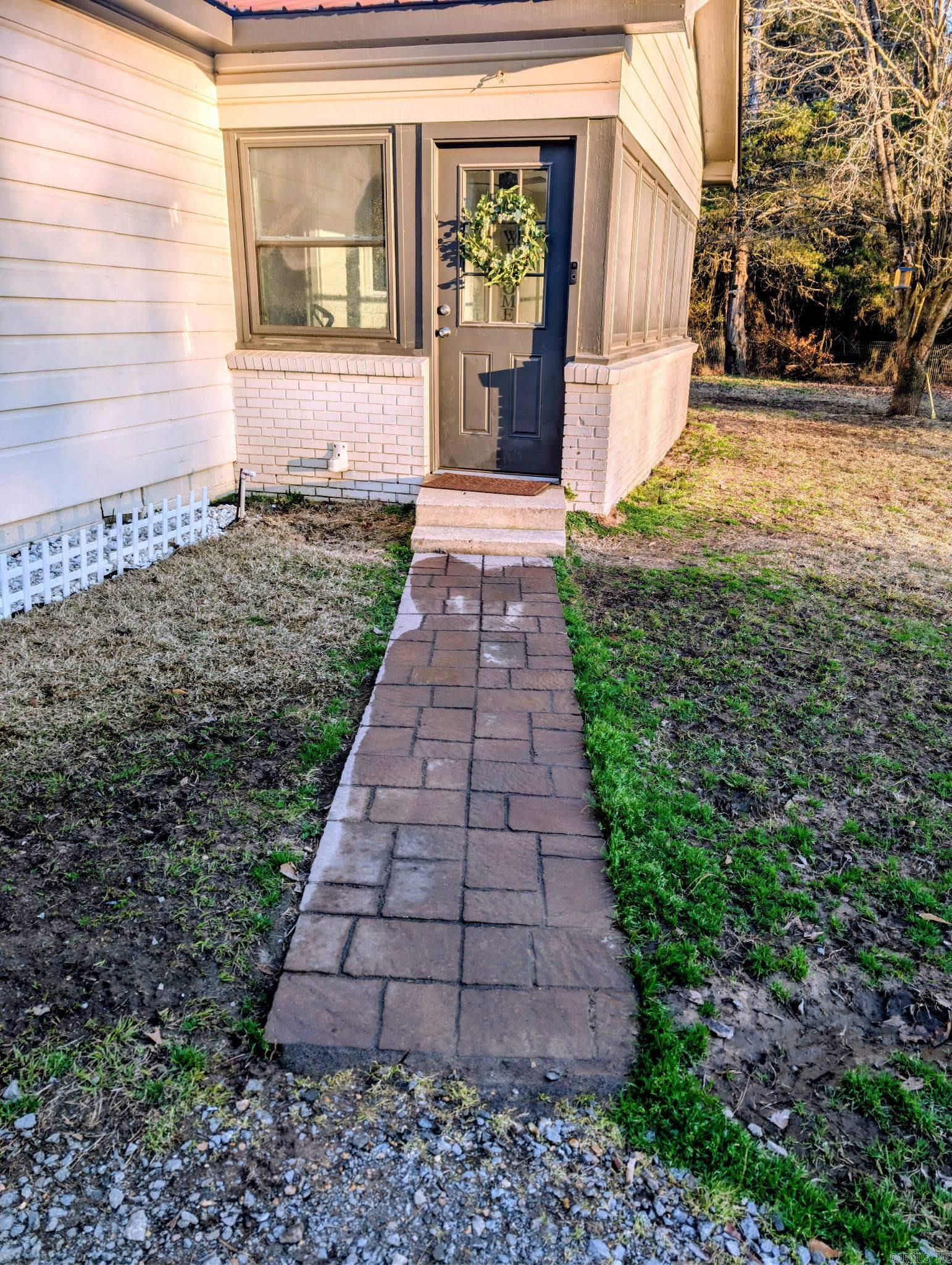 2460 Armstead  Star City, AR