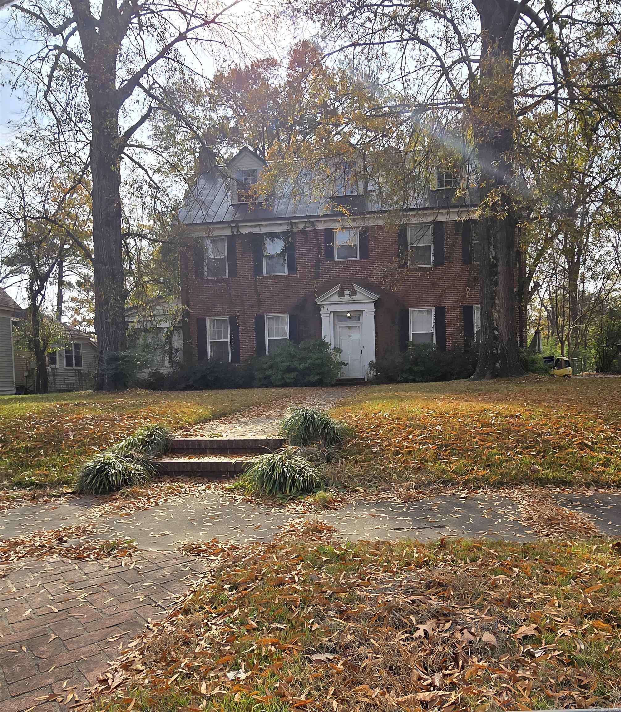 402 W Martin Place Pine Bluff, AR 71601