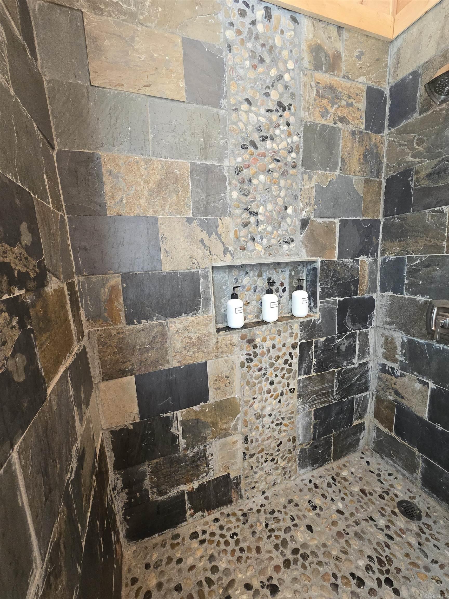 3193 Brownsville  Greers Ferry, AR