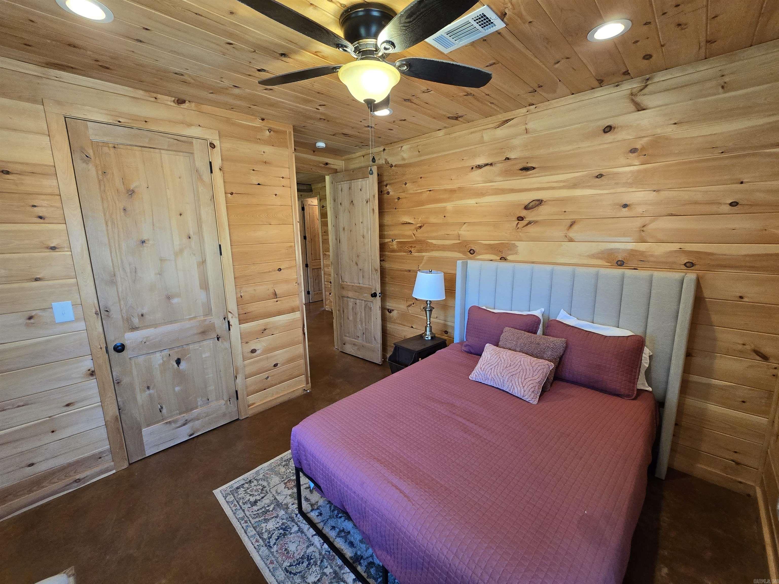 3193 Brownsville  Greers Ferry, AR