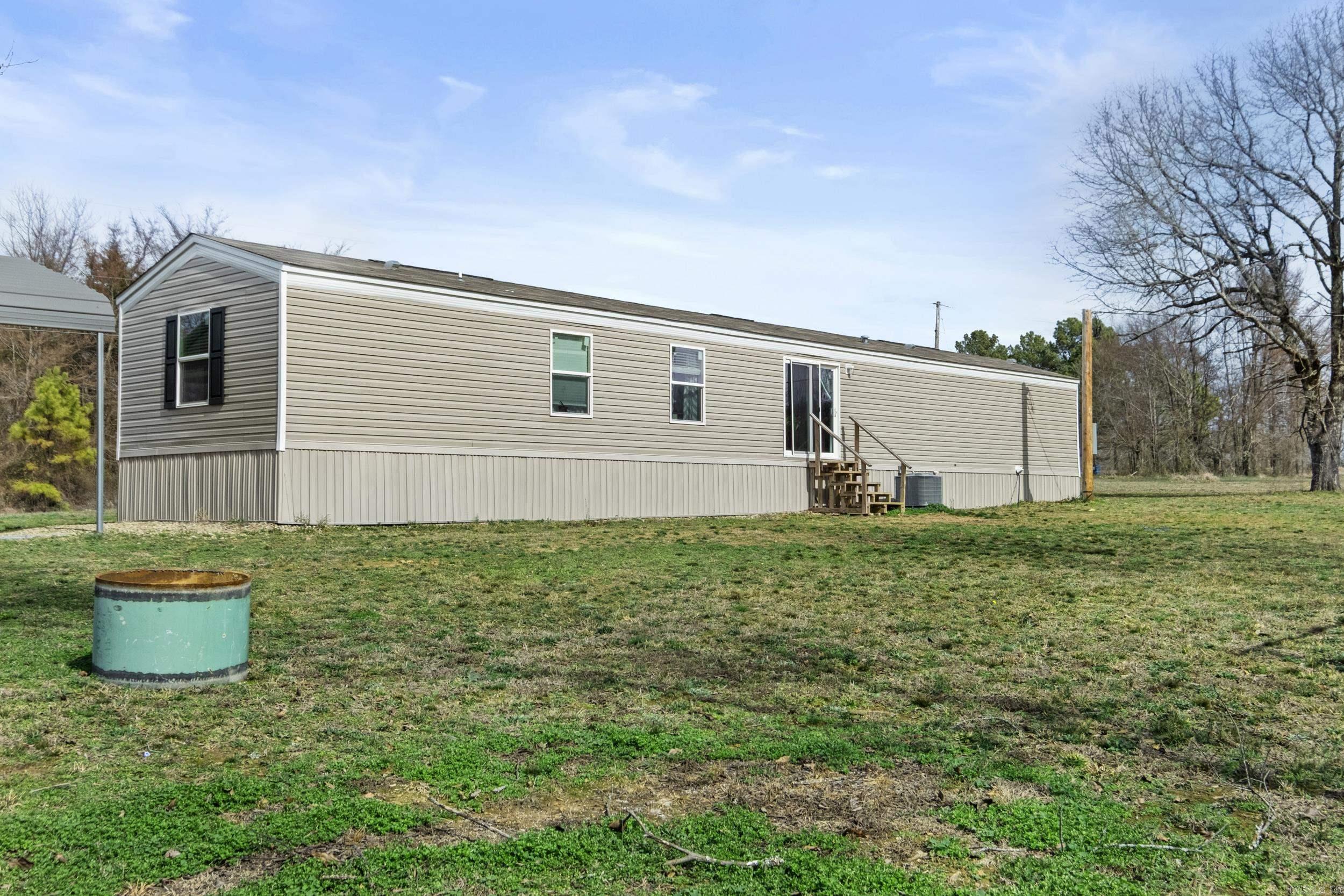 127 Wallis  Bald Knob, AR