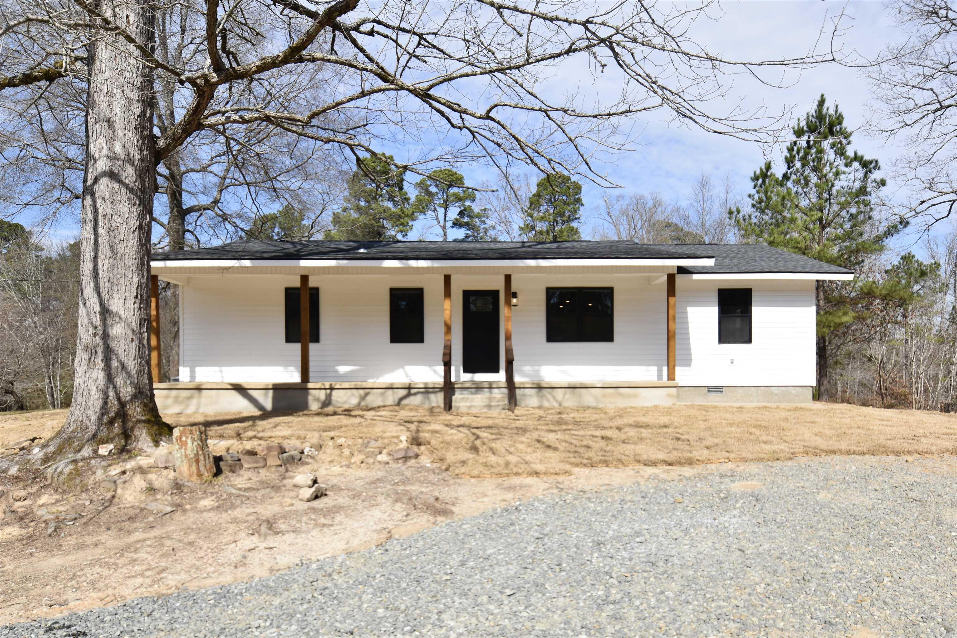 1606 FG Jones Road Malvern, AR 72104