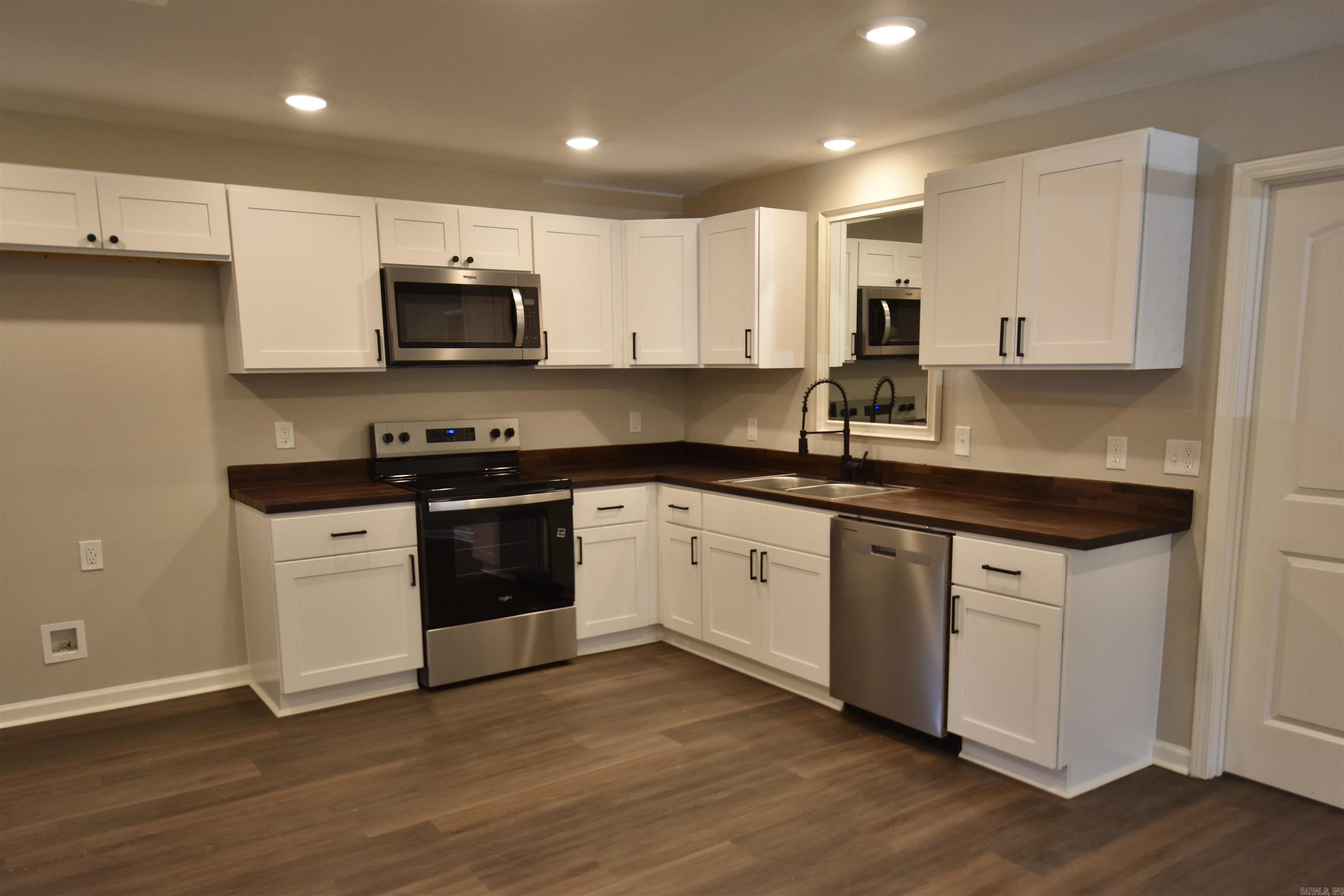 1606 FG Jones Road Malvern, AR 72104