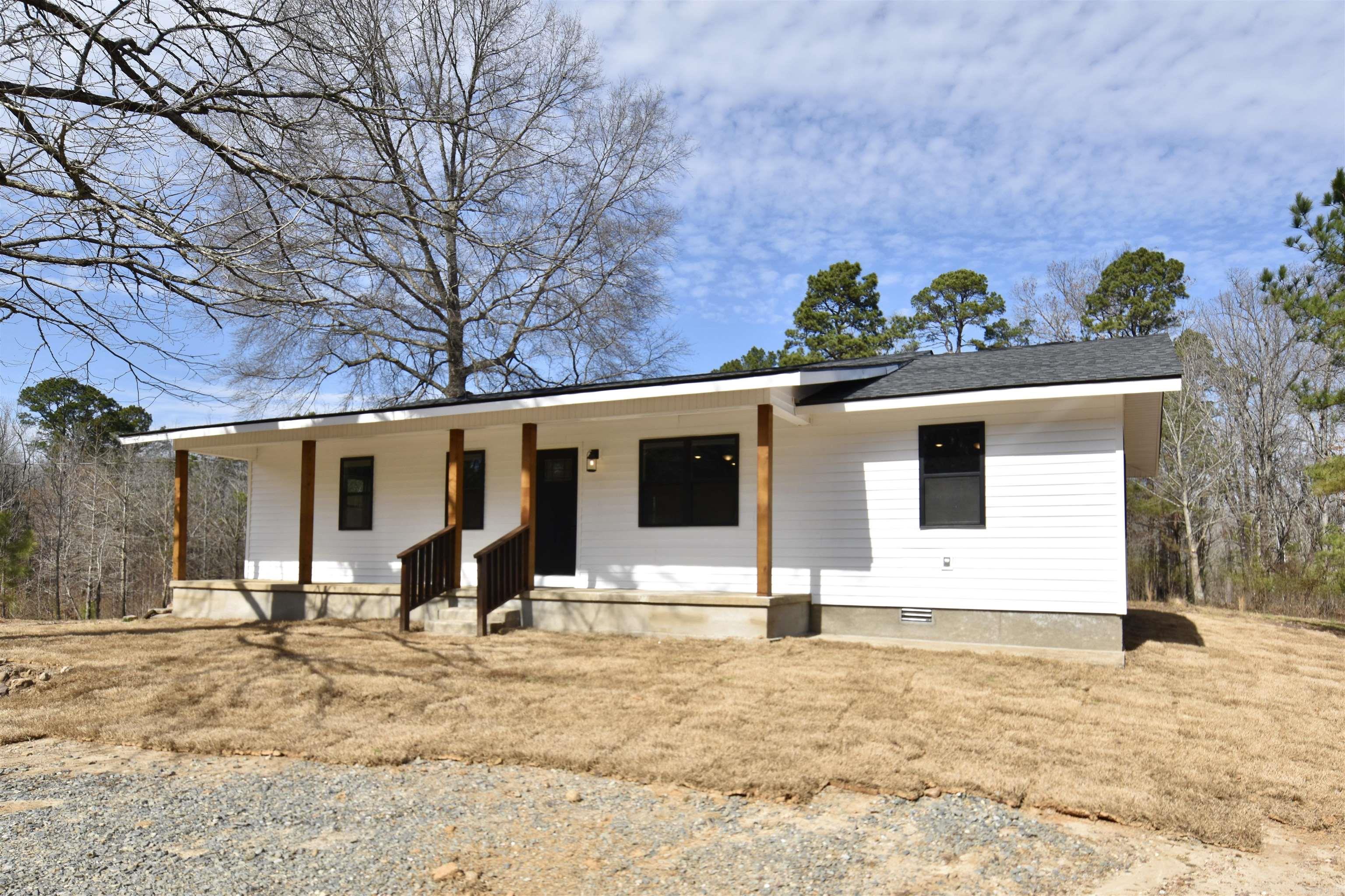 1606 FG Jones Road Malvern, AR 72104