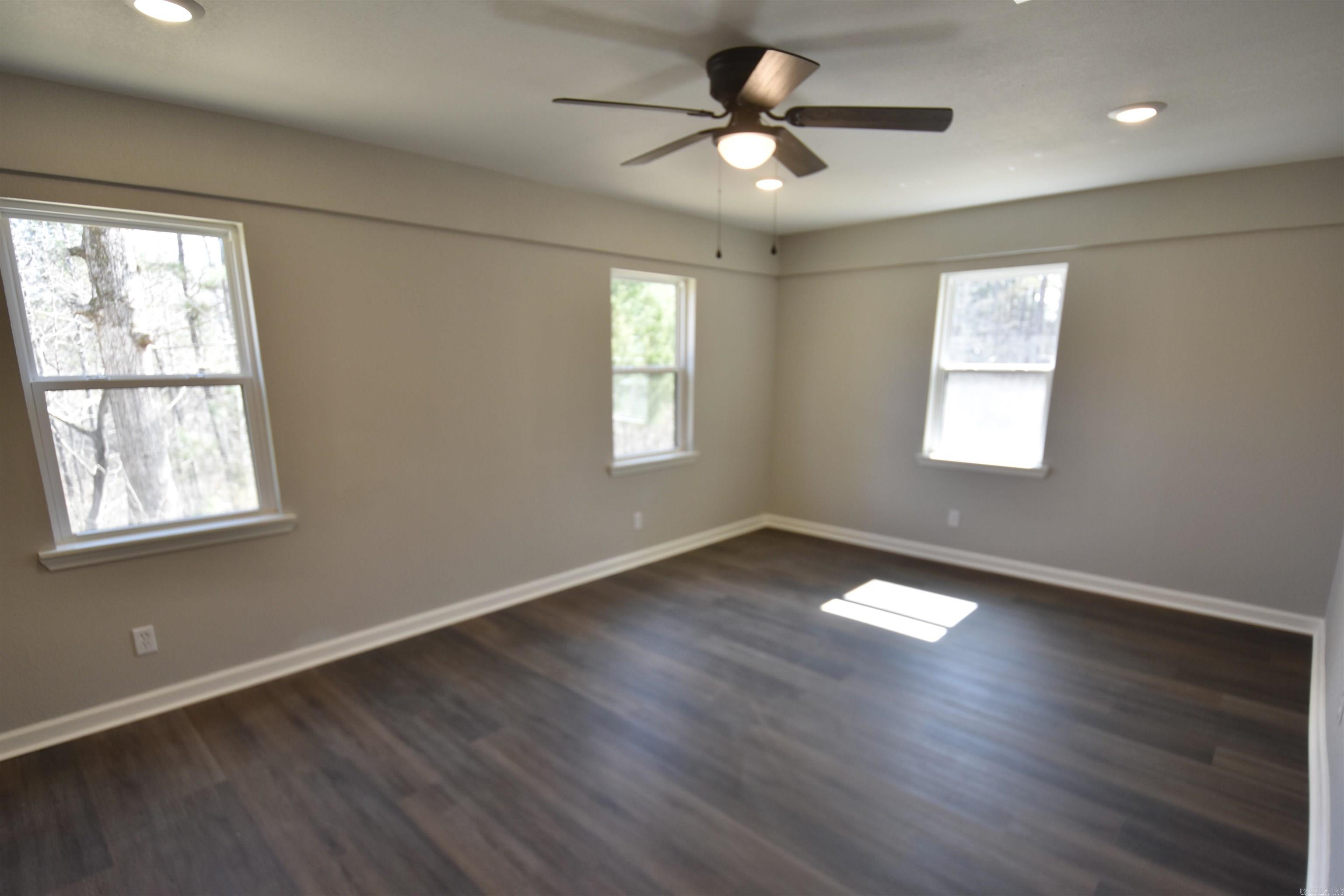 1606 FG Jones Road Malvern, AR 72104