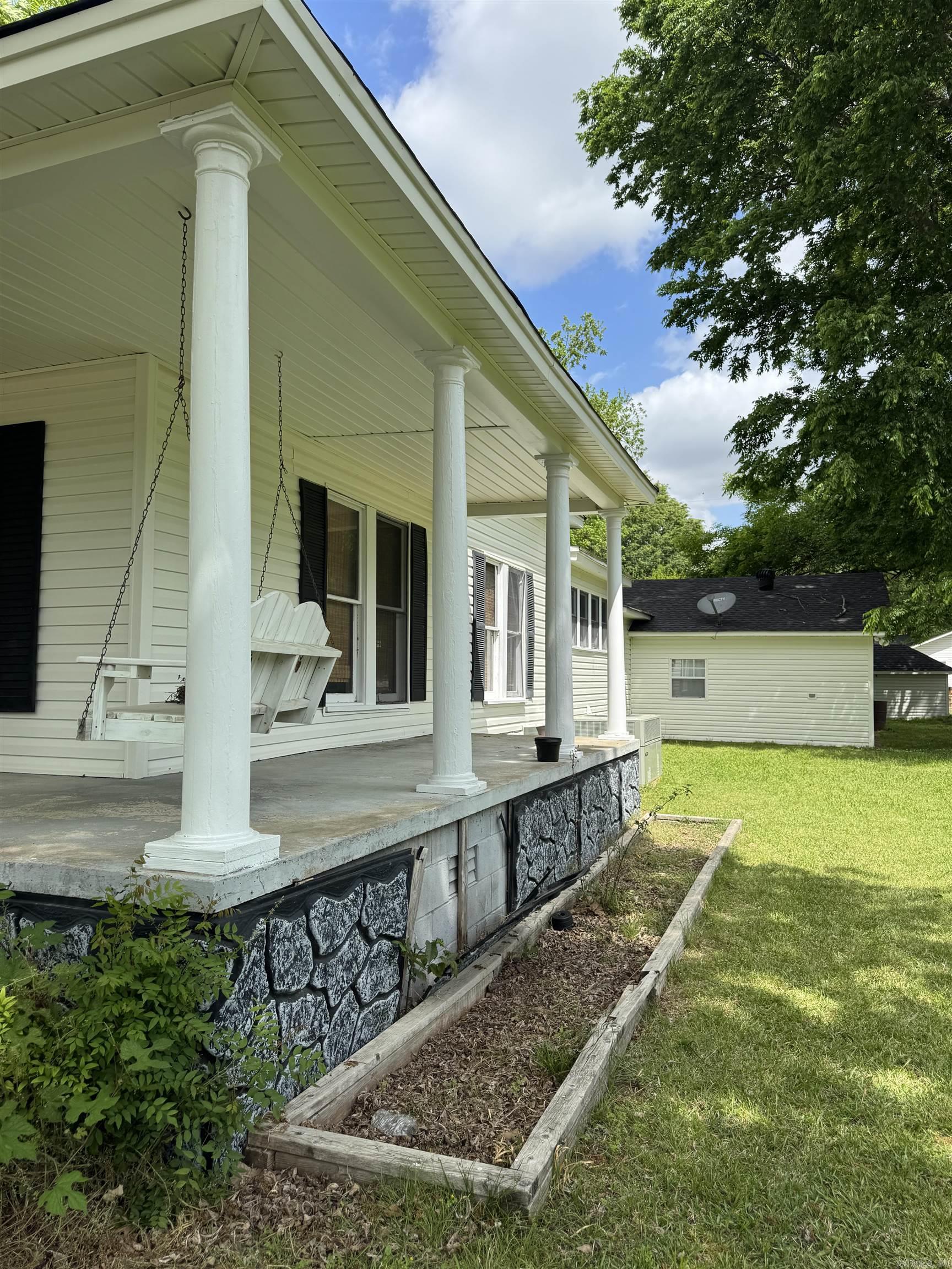 412 W Pike Street Des Arc, AR 72040