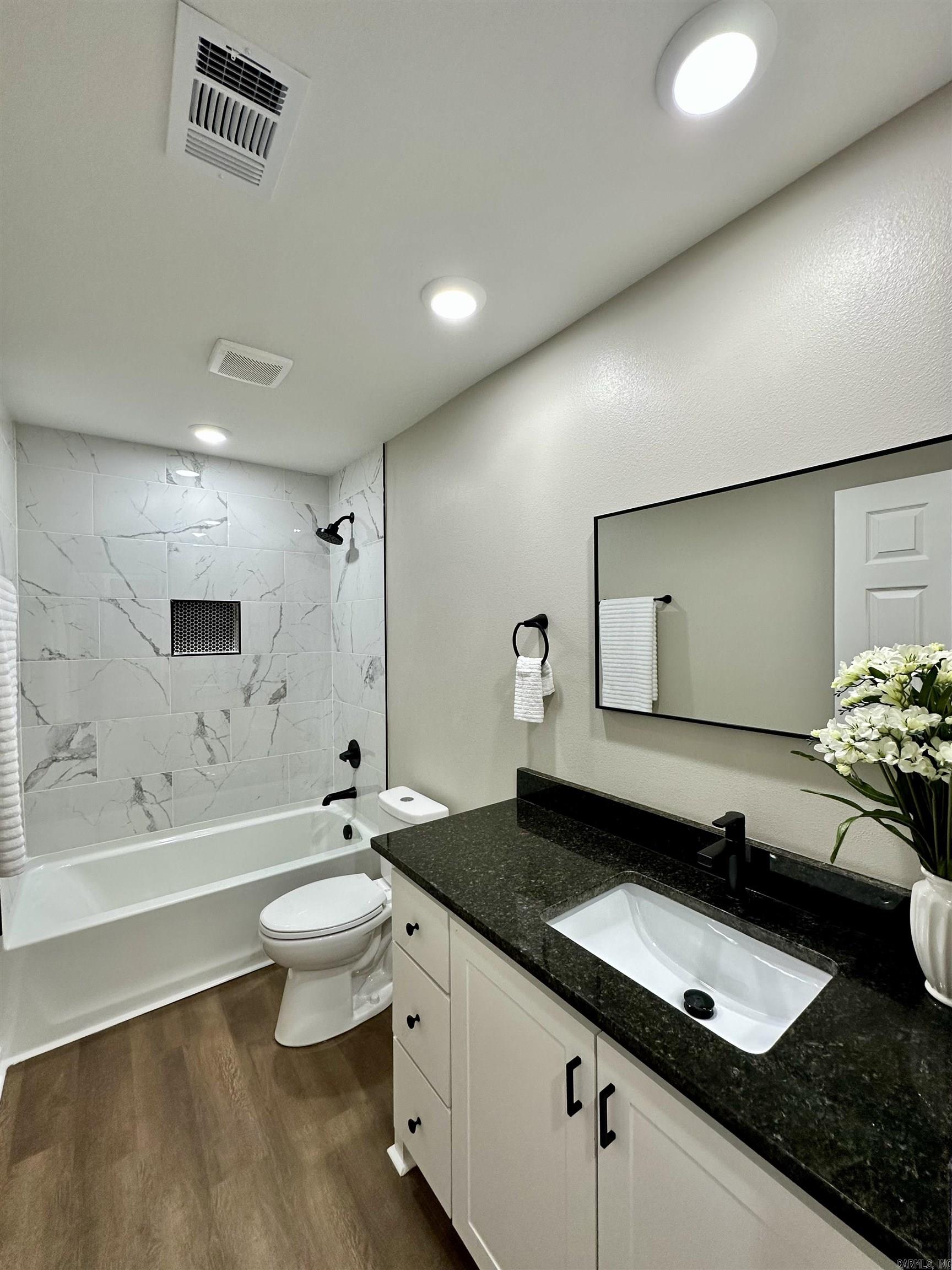 113 Walnut  Cabot, AR