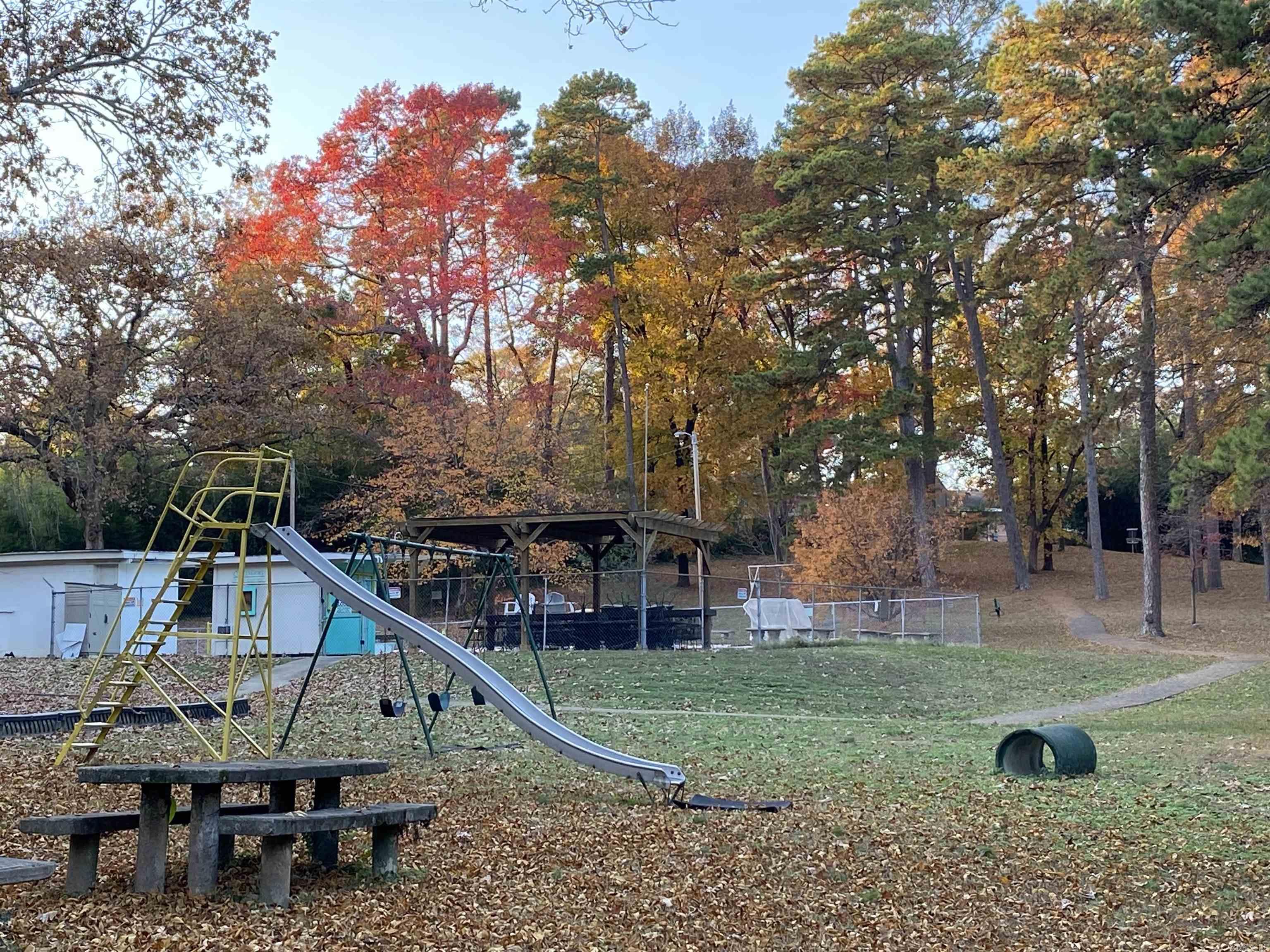 40 Lakeshore  Little Rock, AR