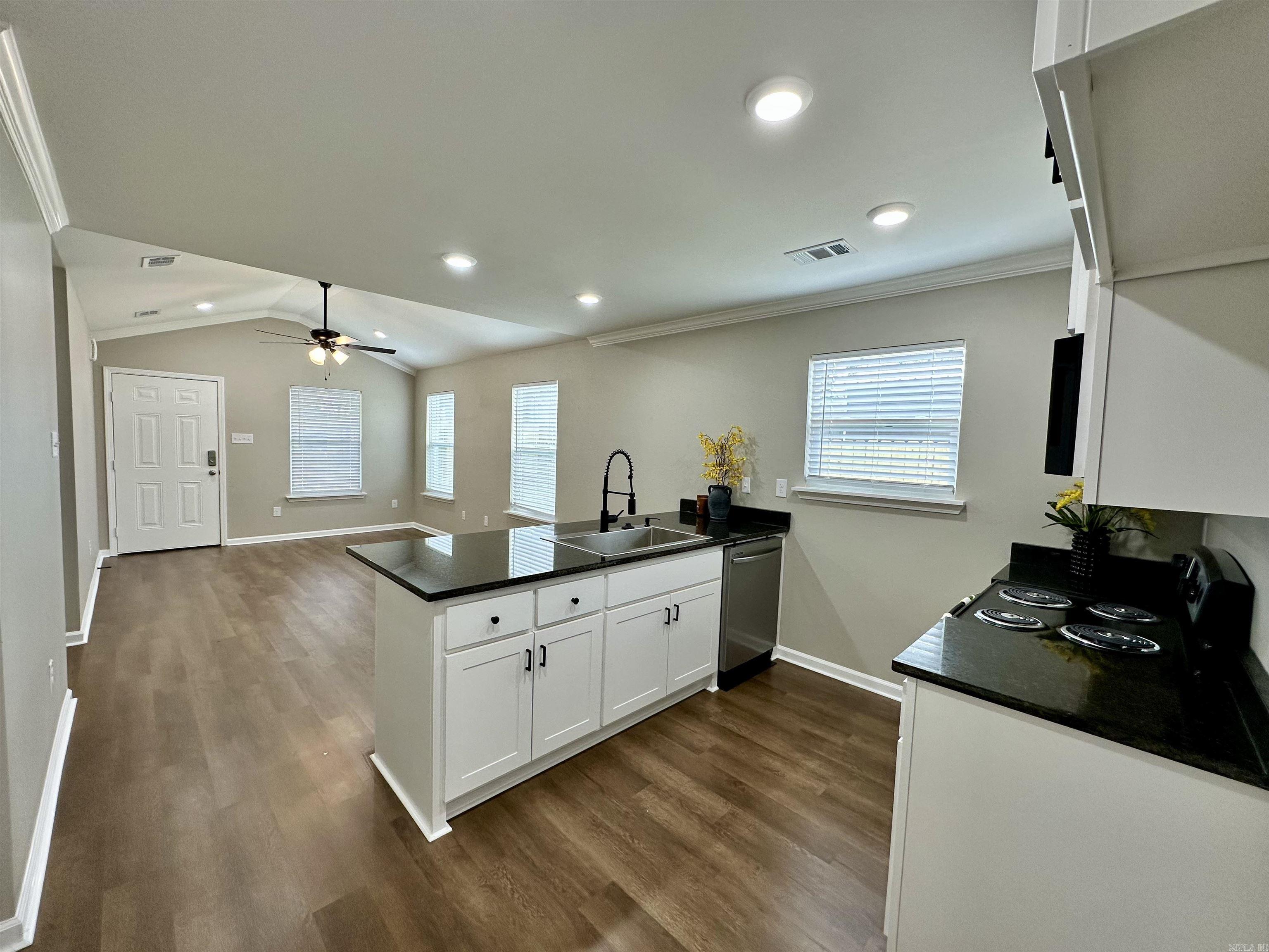 110 N Monroe  Cabot, AR