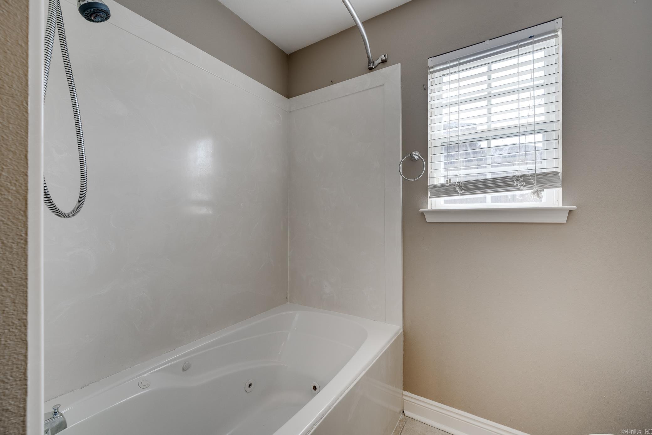 5609 Aviator  Jacksonville, AR