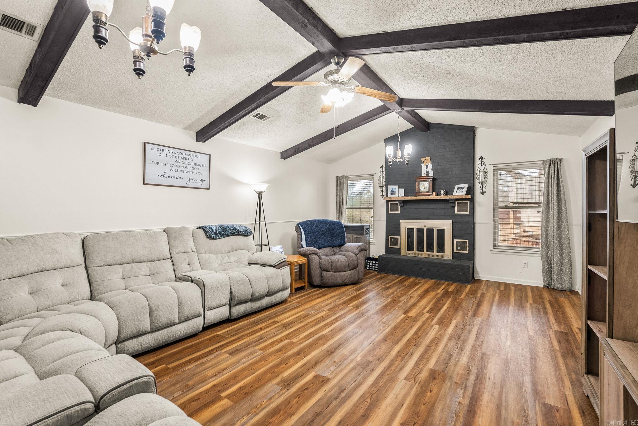 43 Falcon Drive Sherwood, AR 72120