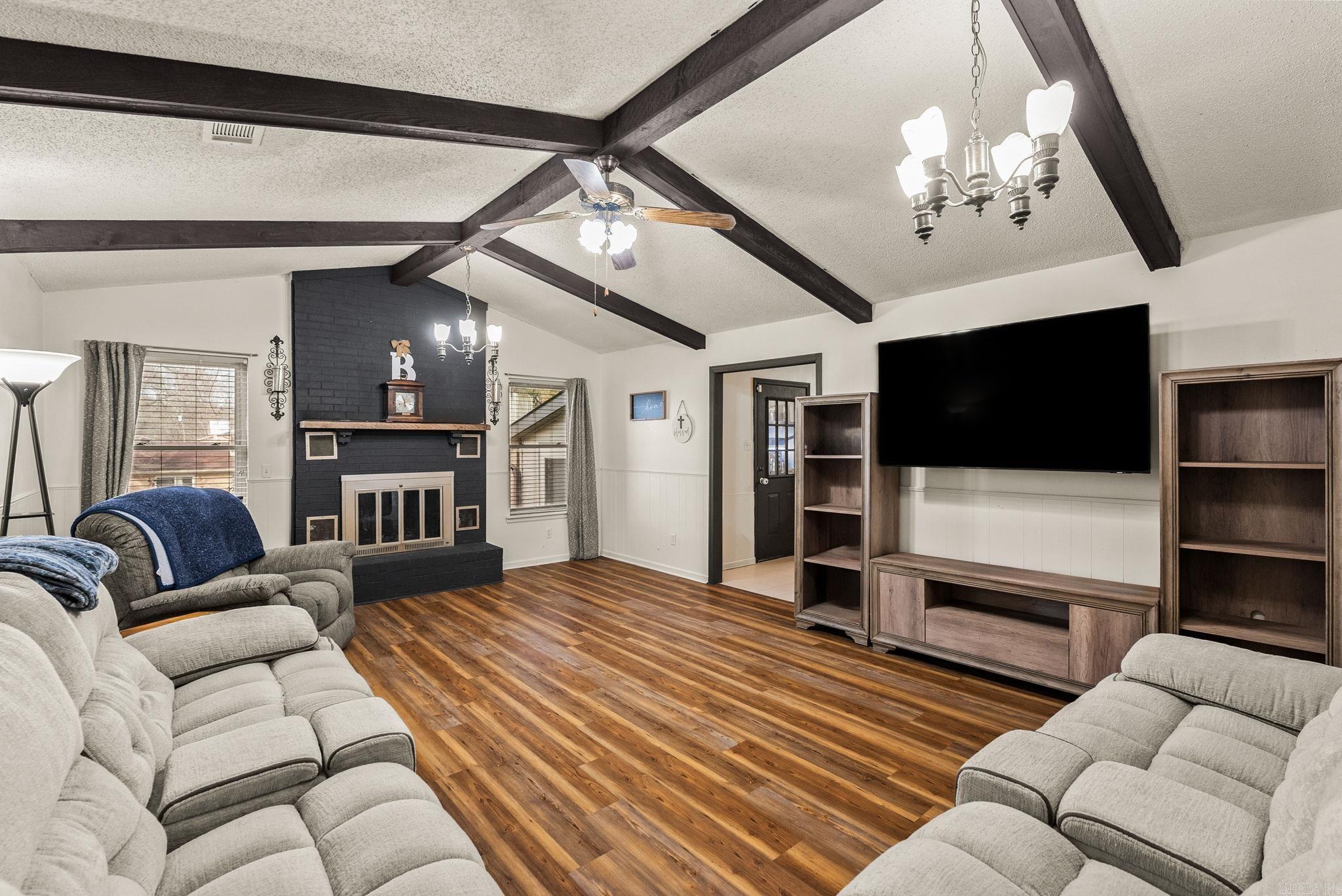 43 Falcon Drive Sherwood, AR 72120